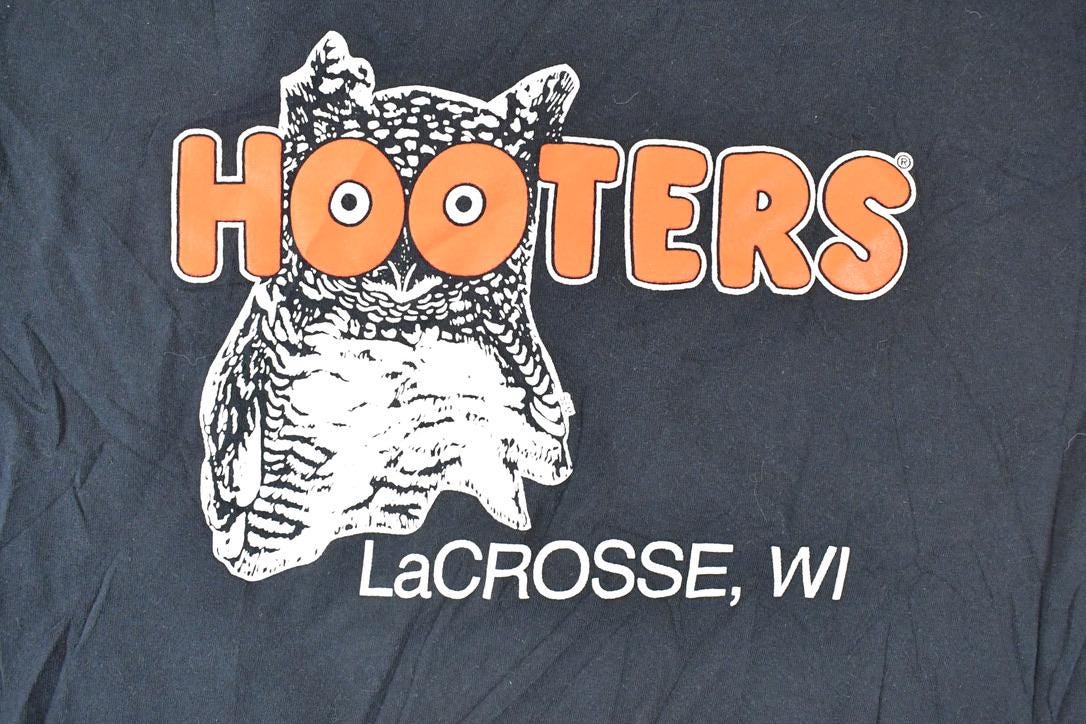 Vintage 1990s Hooters Lacrosse WI Souvenir T-Shirt Men's M / Chicken Wing Destination Shirt / 90s Single Stitch Graphic Tee from propervintagecanada