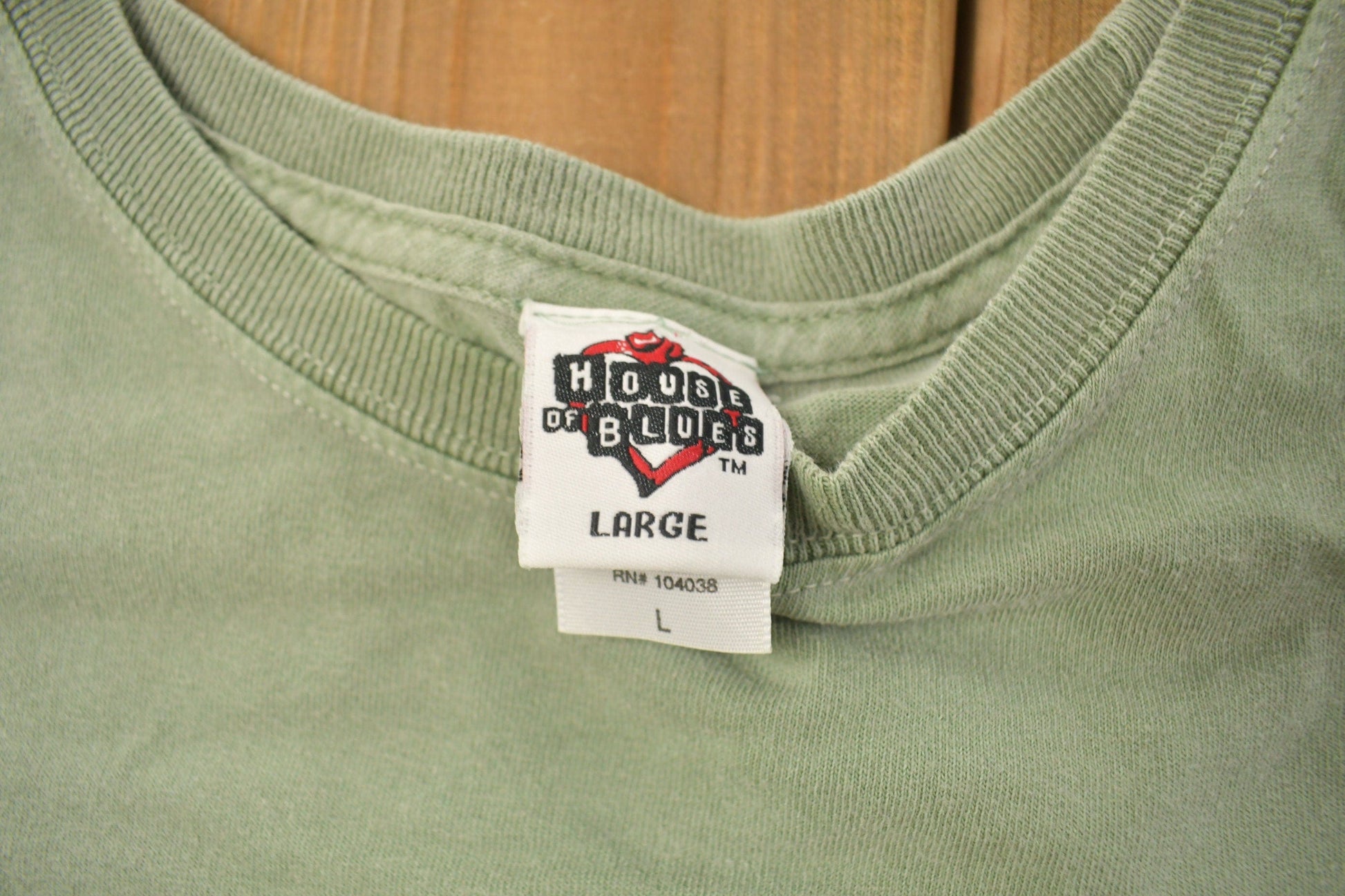 Vintage 1990s House Of Blues Graphic T Shirt Men's XL from propervintagecanada