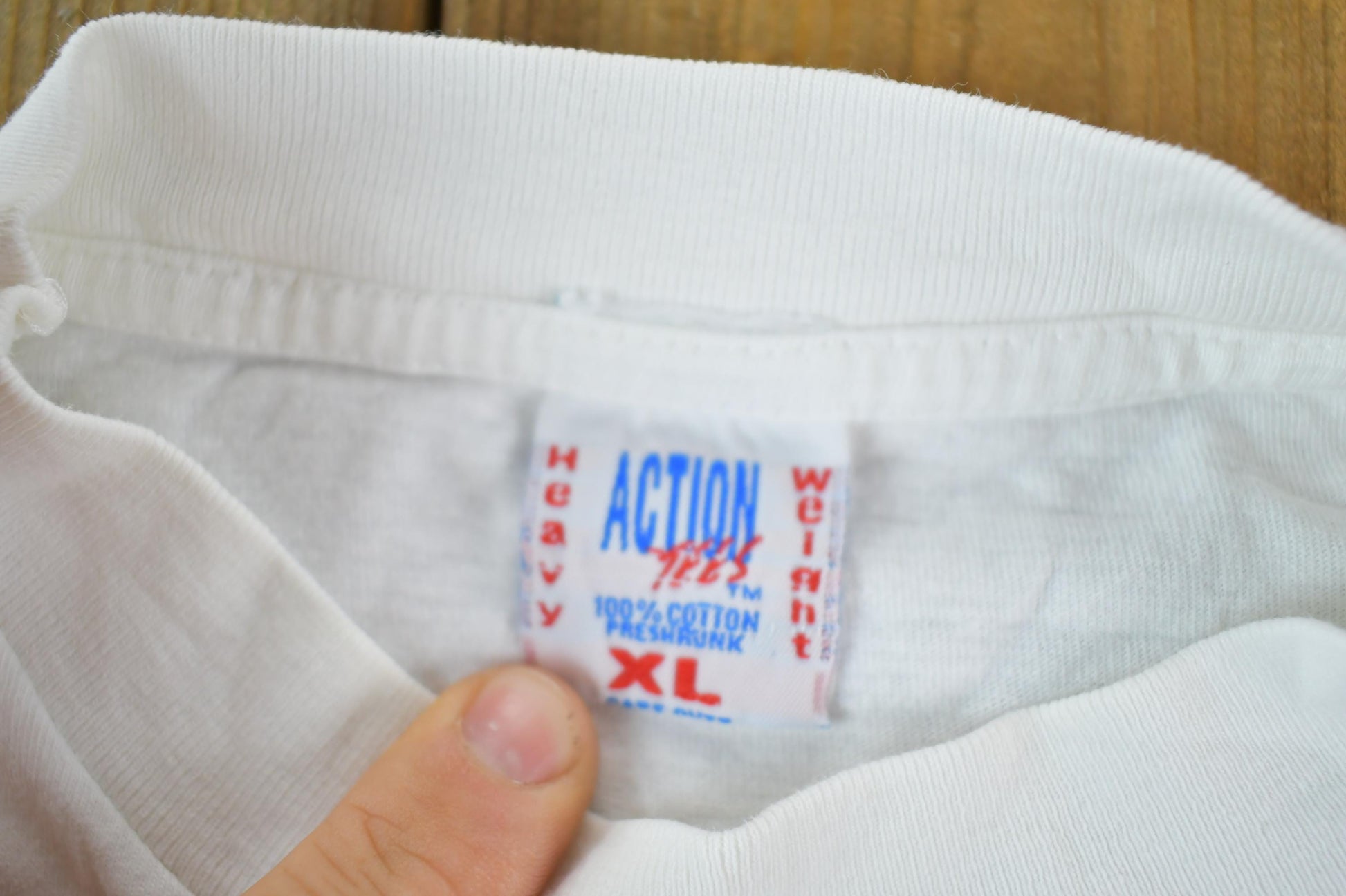 Vintage 1990s Howrey & Simon Souvenir Single Stitch Graphic Print T-Shirt Men's XL from propervintagecanada