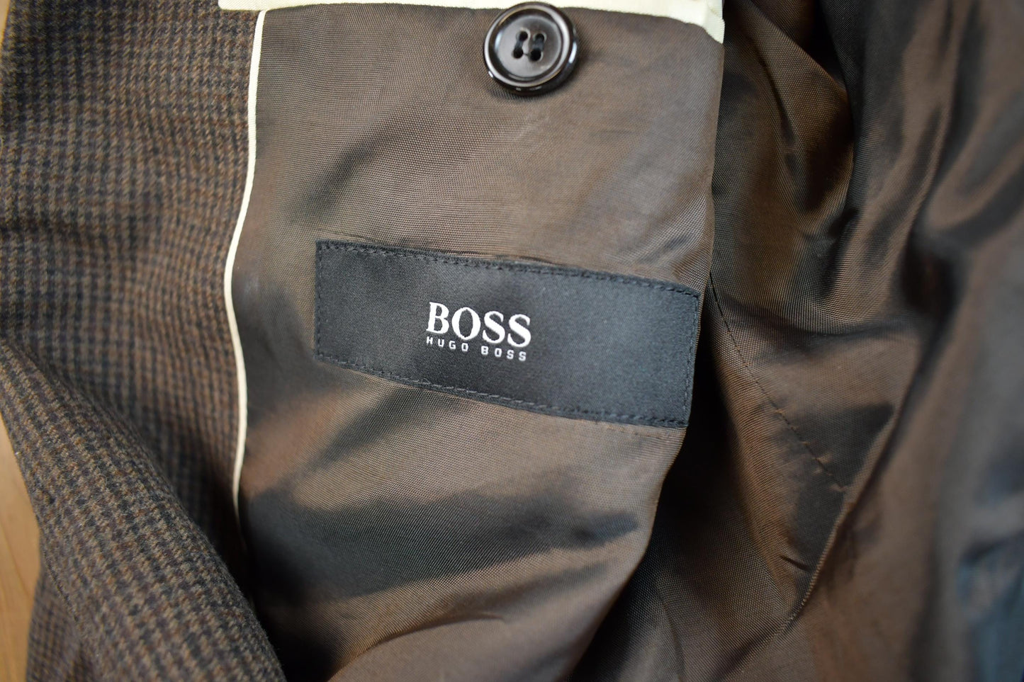 Vintage 1990s Hugo Boss Blazer Jacket Men's L from propervintagecanada