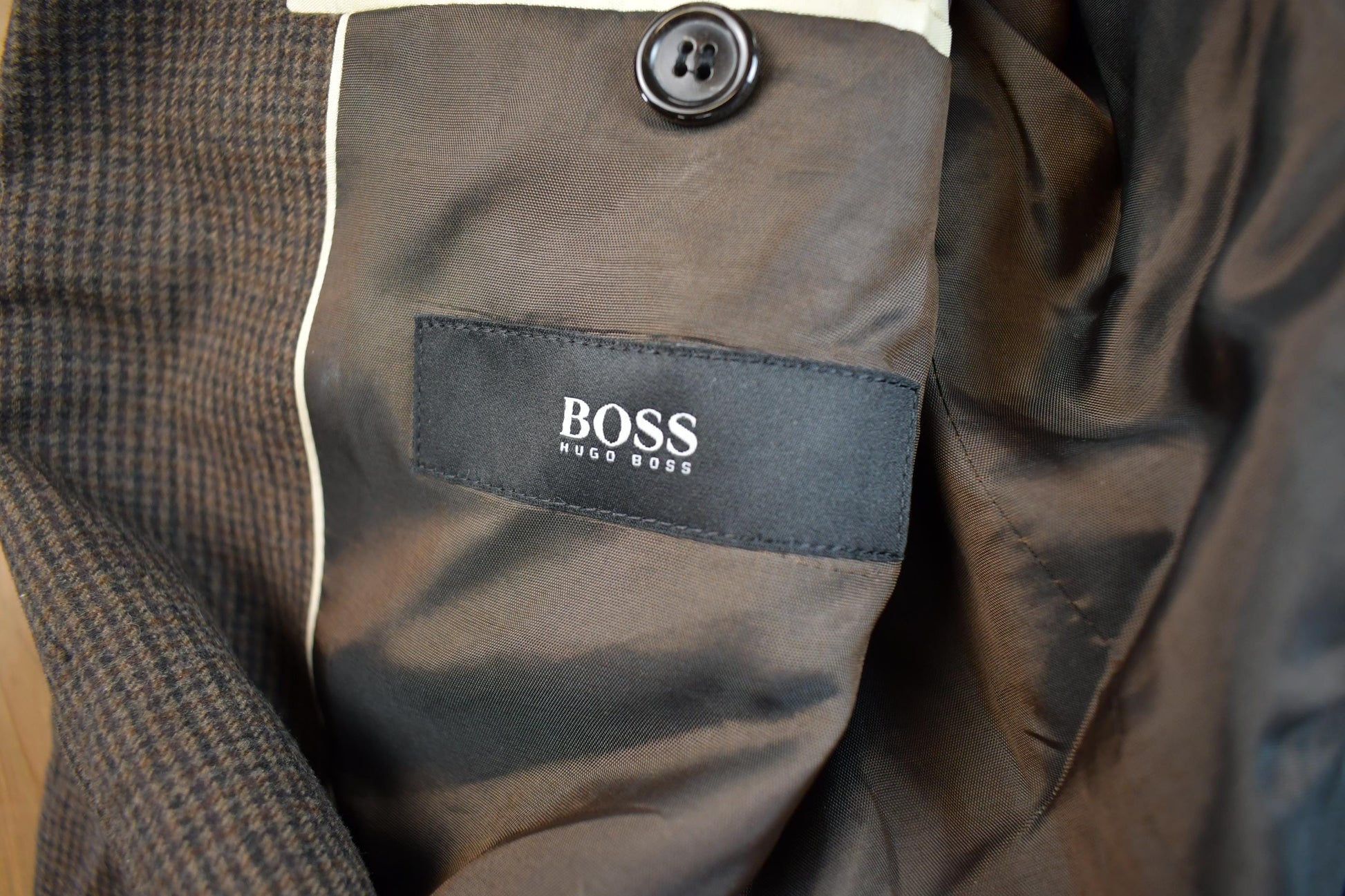 Vintage 1990s Hugo Boss Blazer Jacket Men's L from propervintagecanada