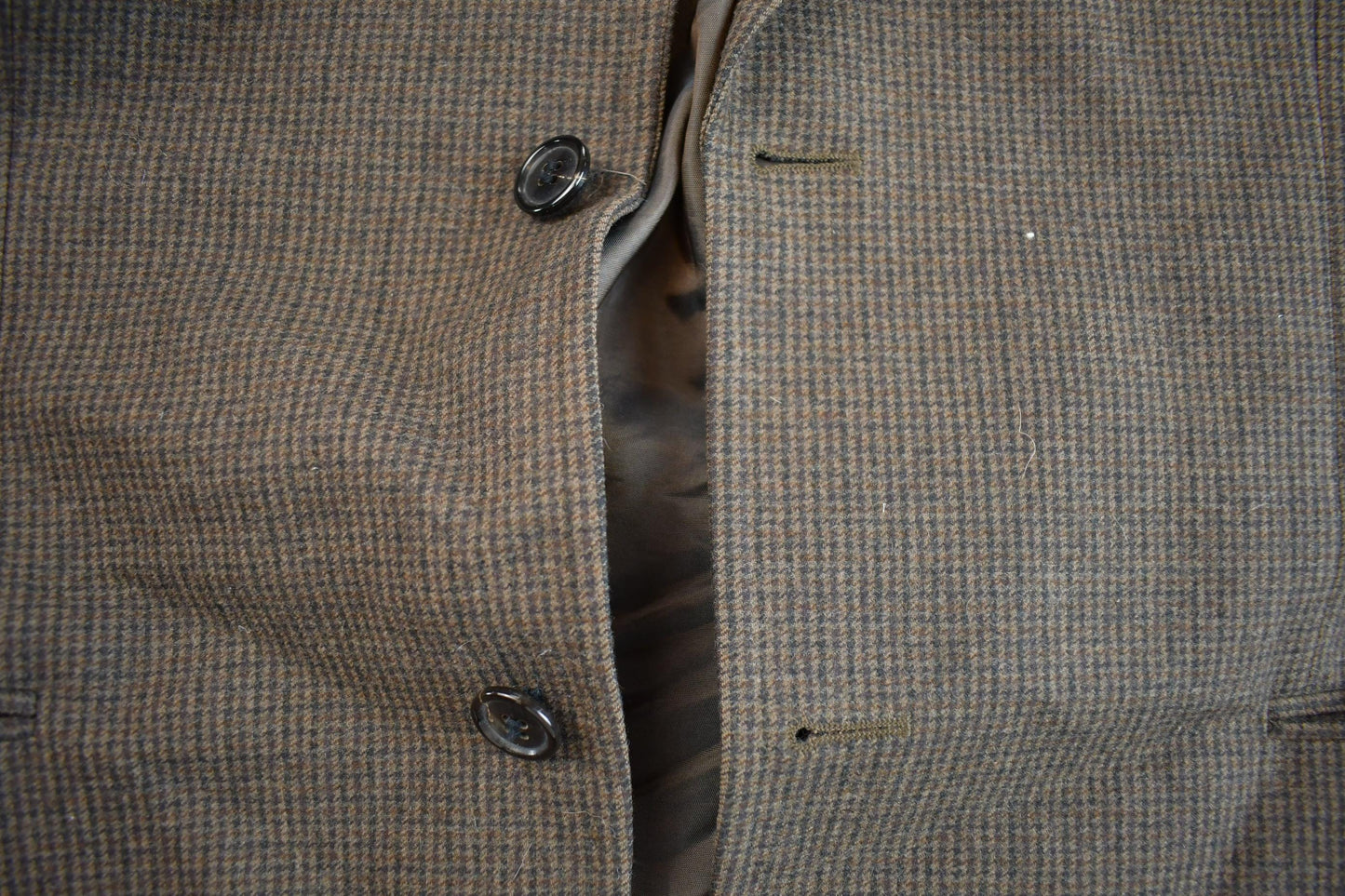 Vintage 1990s Hugo Boss Blazer Jacket Men's L from propervintagecanada