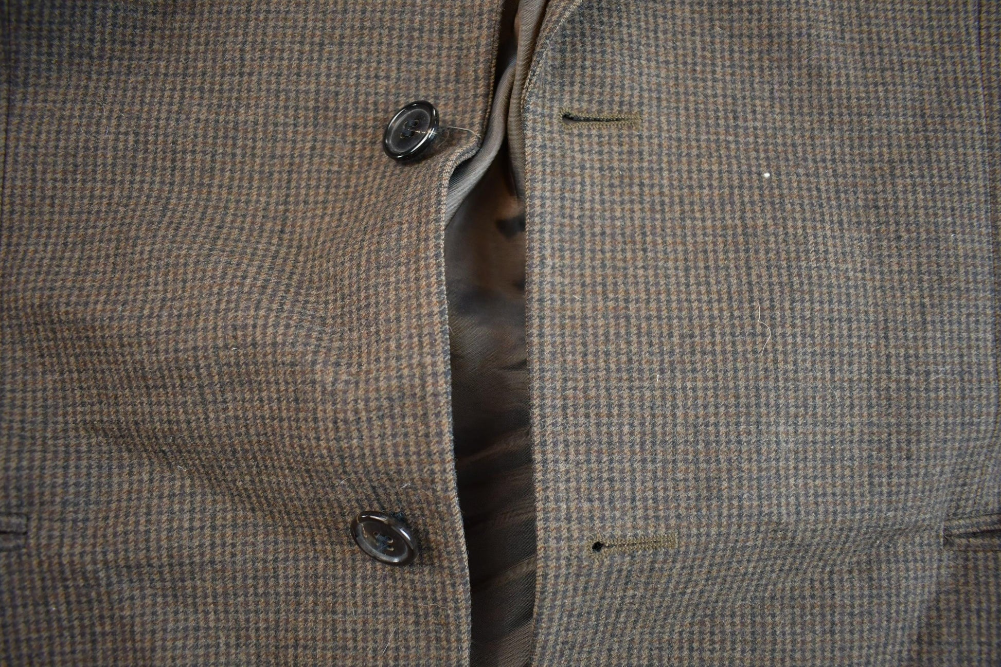 Vintage 1990s Hugo Boss Blazer Jacket Men's L from propervintagecanada