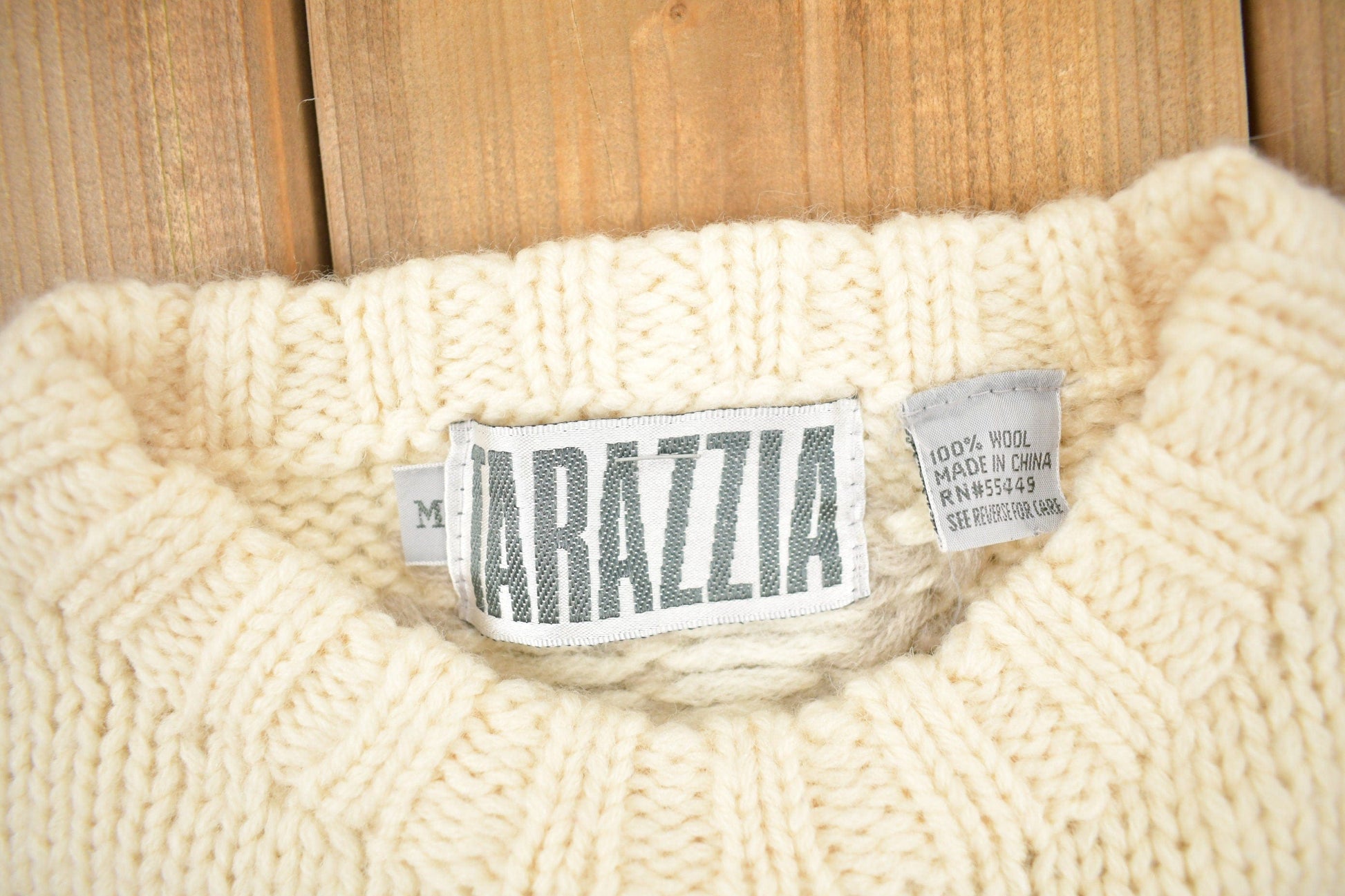 Vintage 1990s Iarazzia Winter Theme Knit Crewneck Sweater Men's Medium from propervintagecanada
