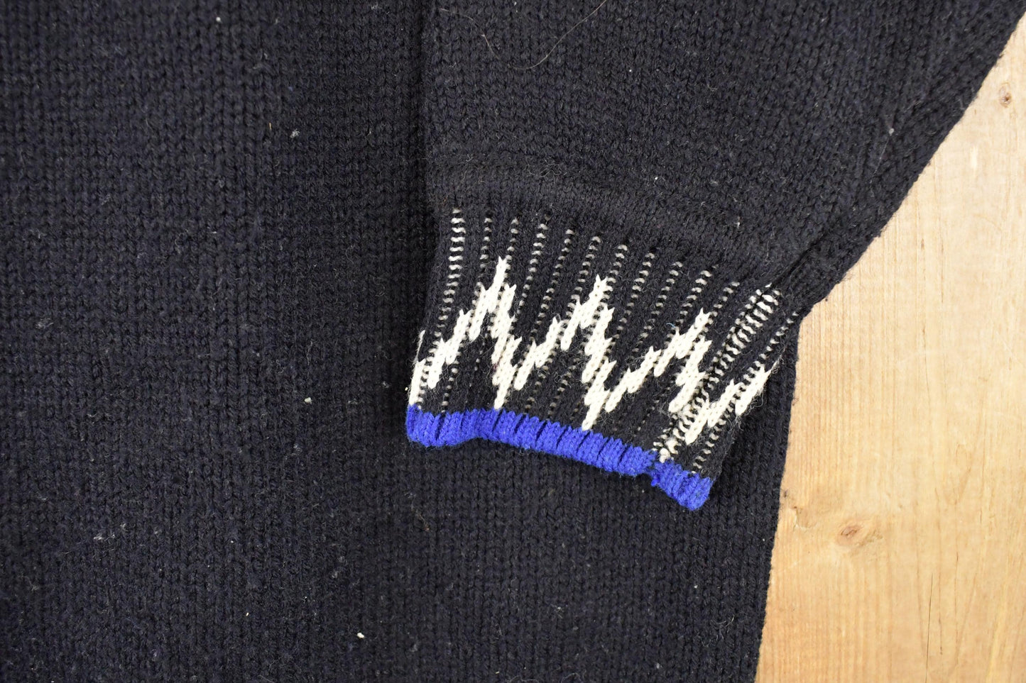 Vintage 1990s Ice Fire High Altitude Embroidered Ski Knit Crewneck Sweater Mens L from propervintagecanada