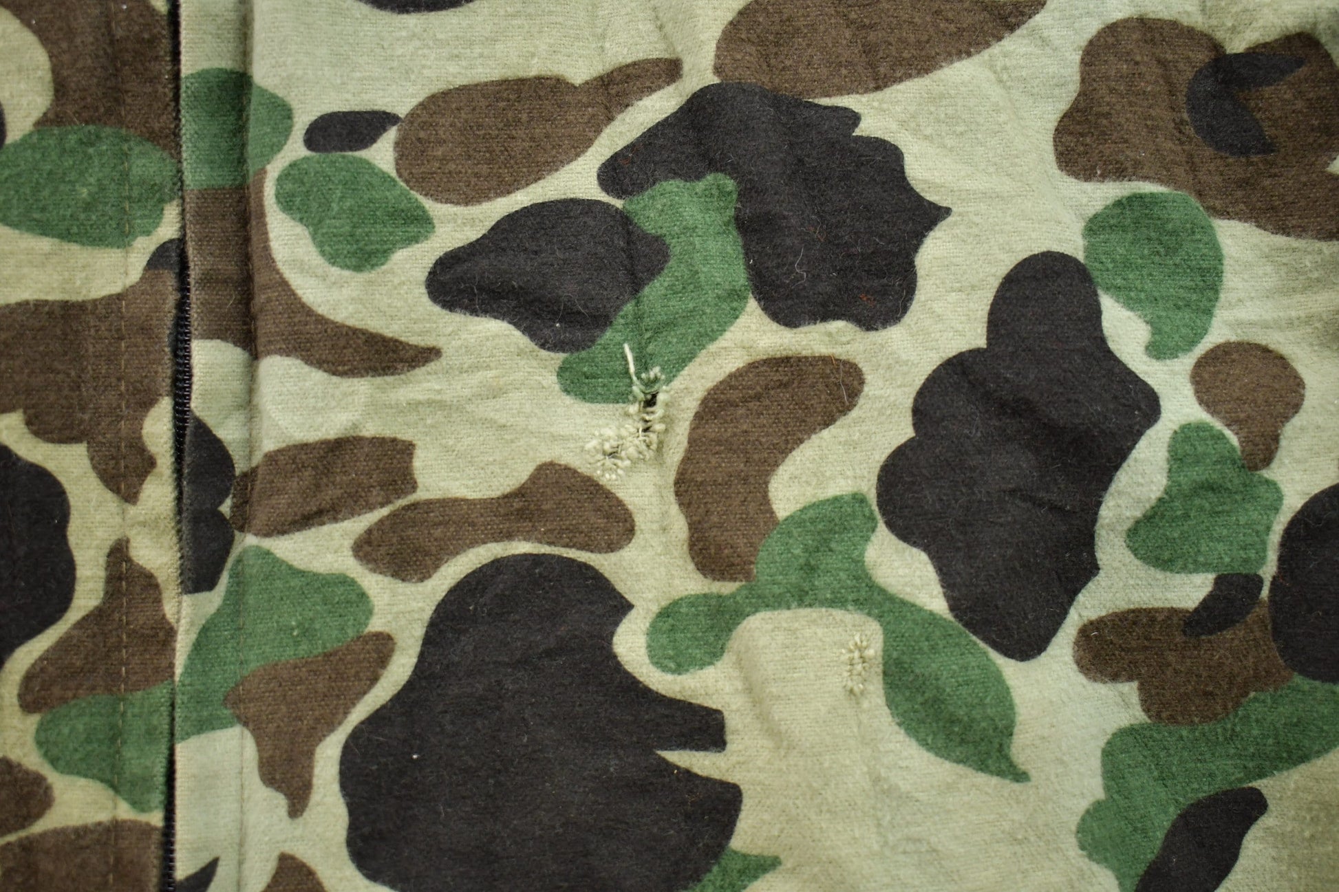 Vintage 1990s Ideal Hunting Camo Collared Zip Up Men's XL from propervintagecanada