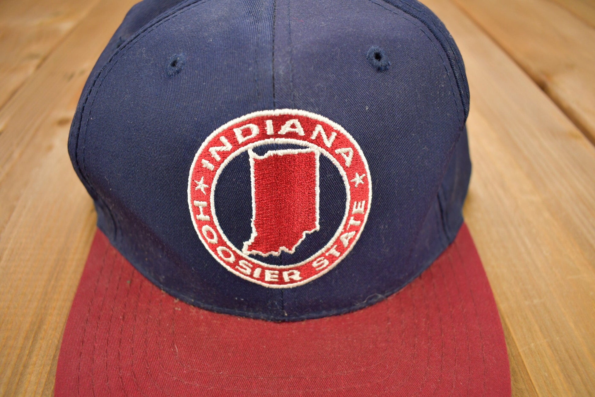 Vintage 1990s Indiana Hoosiers Collegiate Snap Back Hat from propervintagecanada