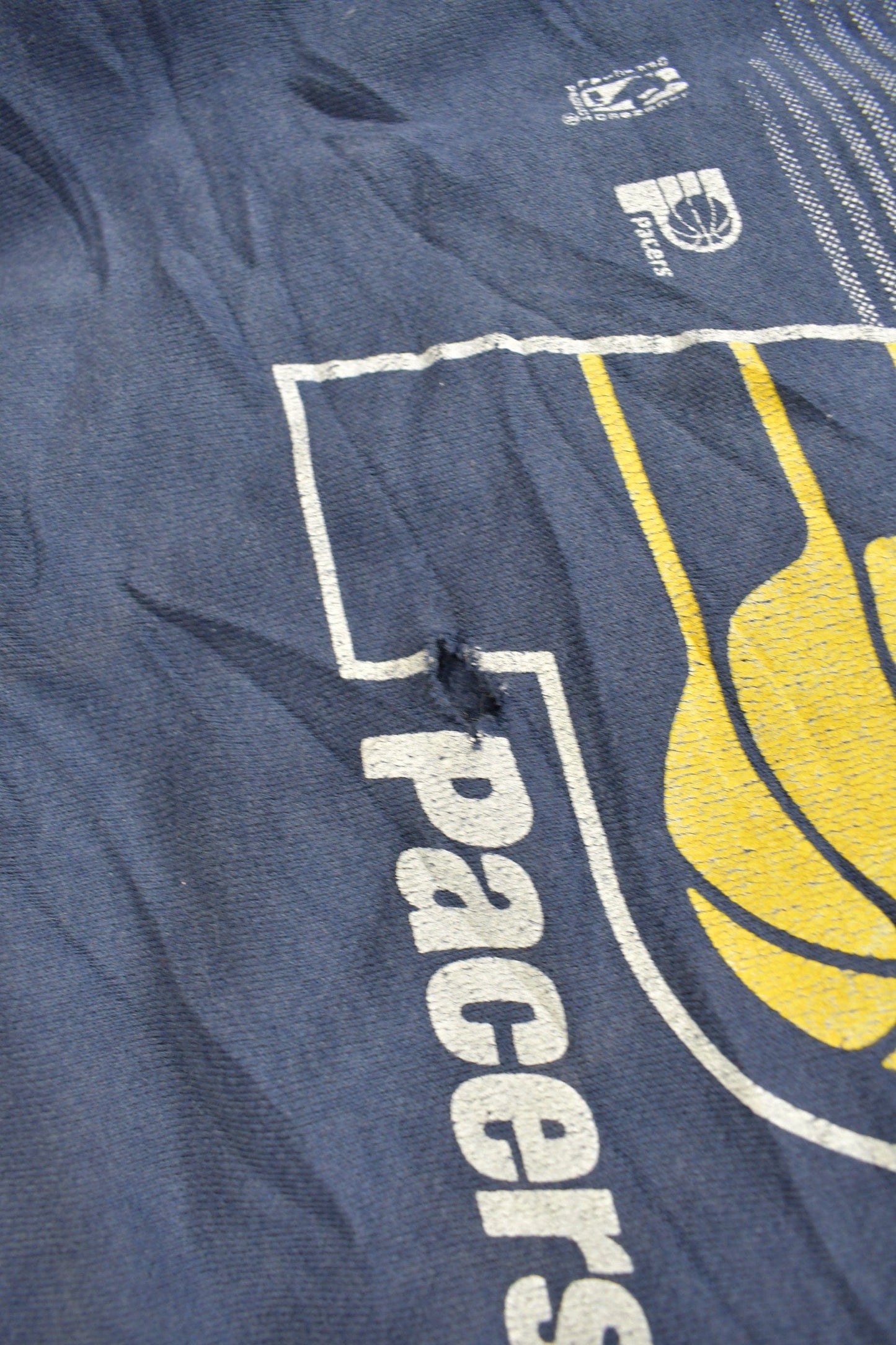 Vintage 1990s Indiana Pacers NBA Graphic Crewneck Sweatshirt Men's XL from propervintagecanada
