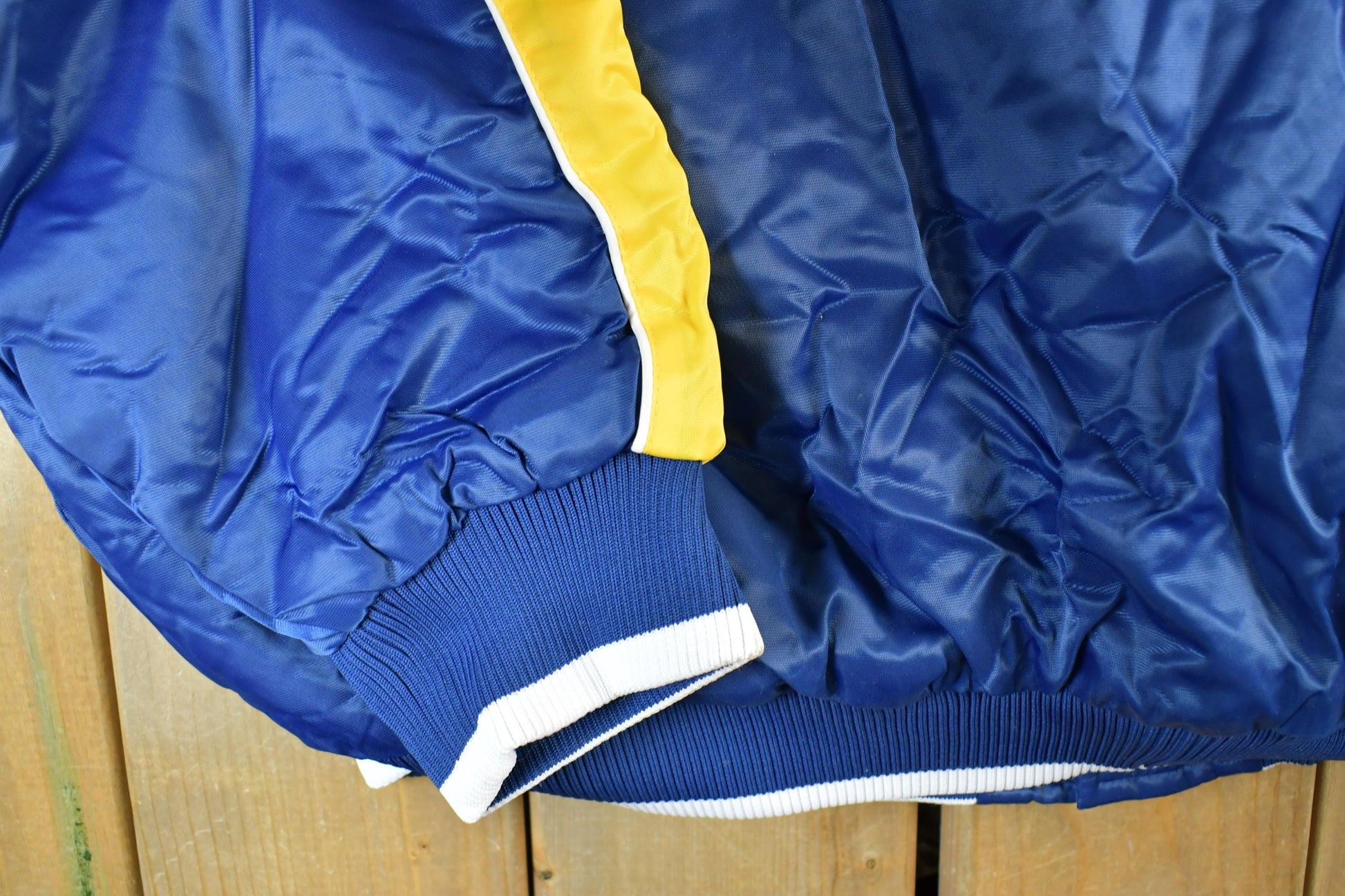 Vintage 1990s Indiana Pacers NBA Hardwood Classics Puffer Bomber Basketball Warm Up Jacket Men's 2XL from propervintagecanada