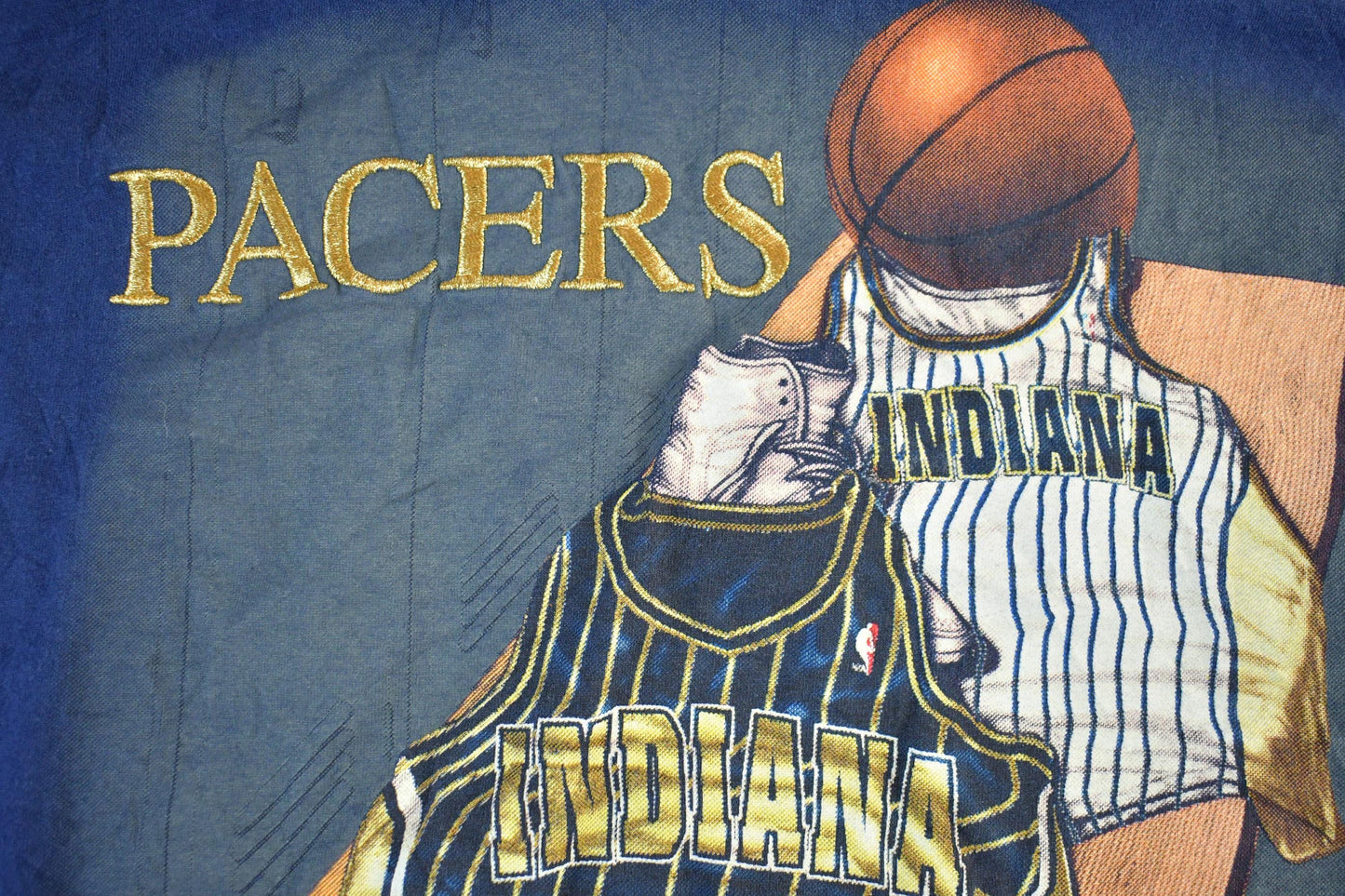 Vintage 1990s Indiana Pacers T-Shirt Men's Large from propervintagecanada