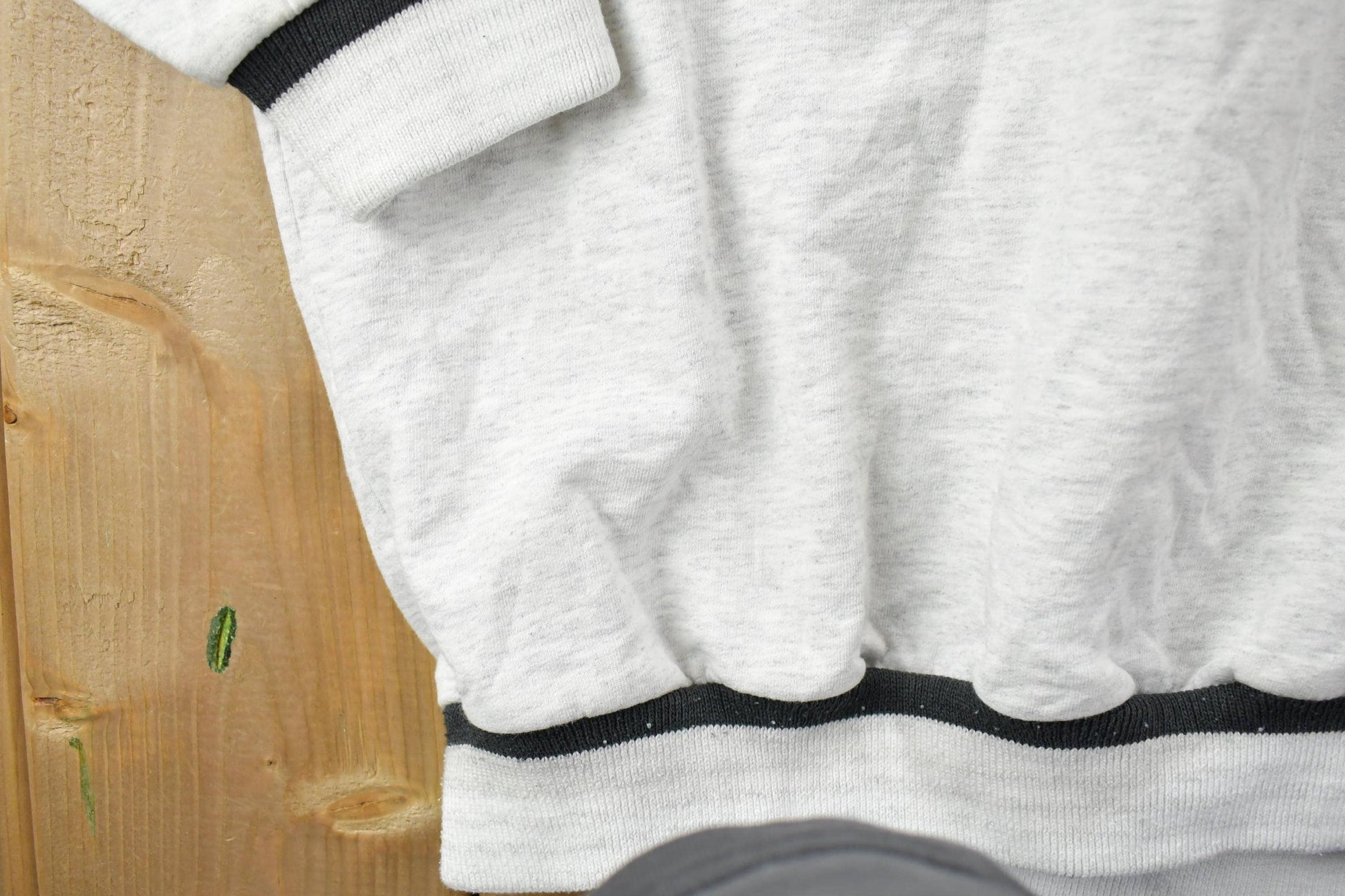 Vintage 1990s Iowa Football University Collegiate Crewneck / Embroidered / NCAA Sweatshirt / Sportswear / Americana from propervintagecanada