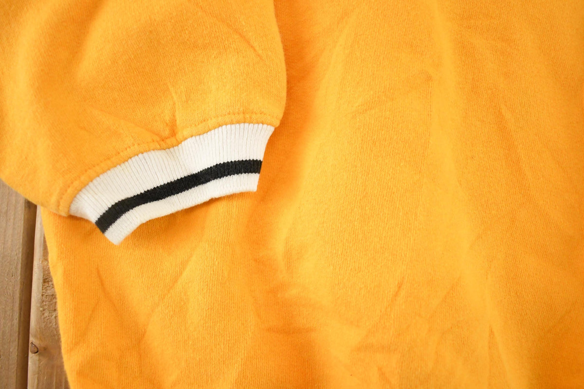Vintage 1990s Iowa Hawkeyes Crewneck Sweatshirt Men's L from propervintagecanada