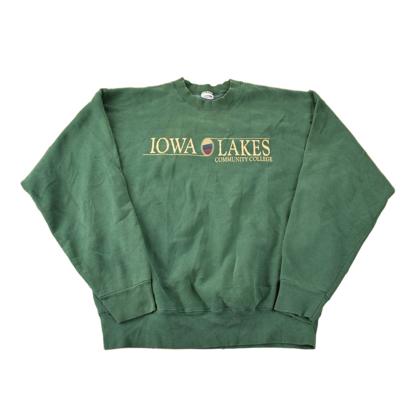 Vintage 1990s Iowa Lakes Community College Souvenir Travel Crewneck Sweatshirt Men's XL from propervintagecanada