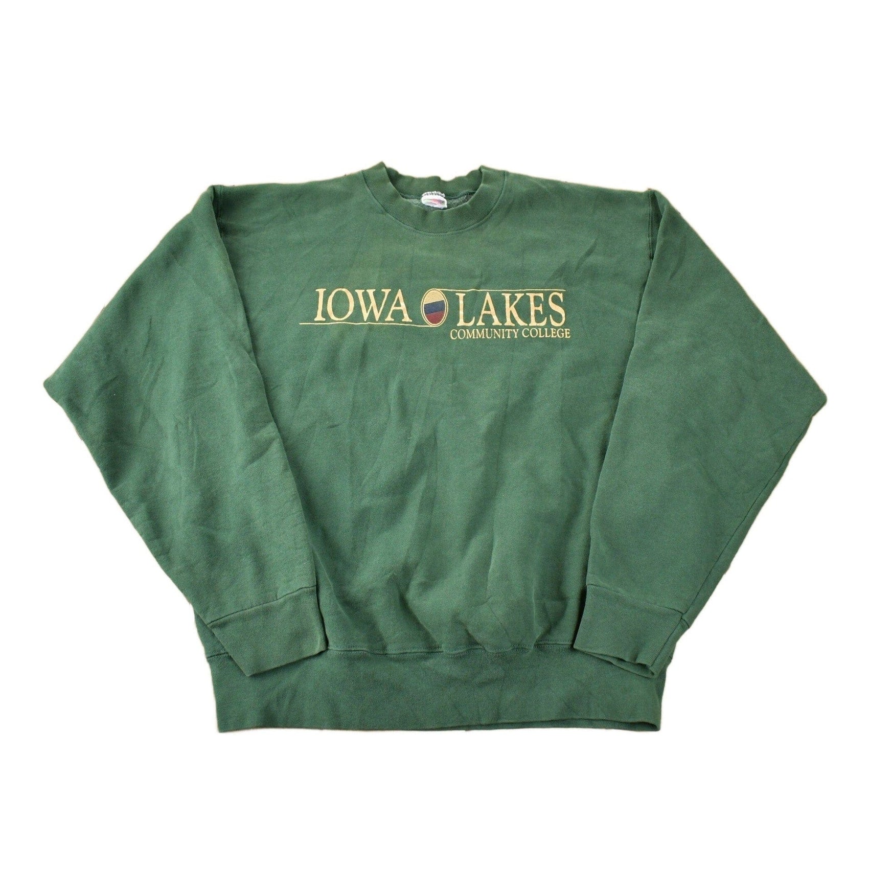 Vintage 1990s Iowa Lakes Community College Souvenir Travel Crewneck Sweatshirt Men's XL from propervintagecanada