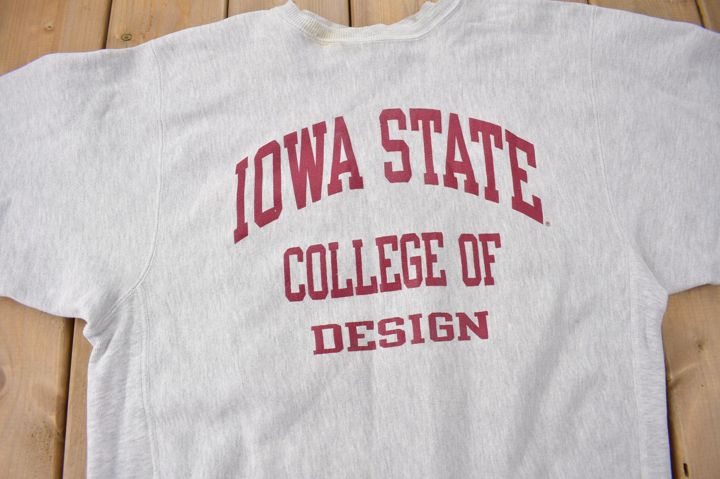 Vintage 1990s Iowa State College of Design Champion Reverse Weave Crewneck Sweatshirt Men's XL from propervintagecanada
