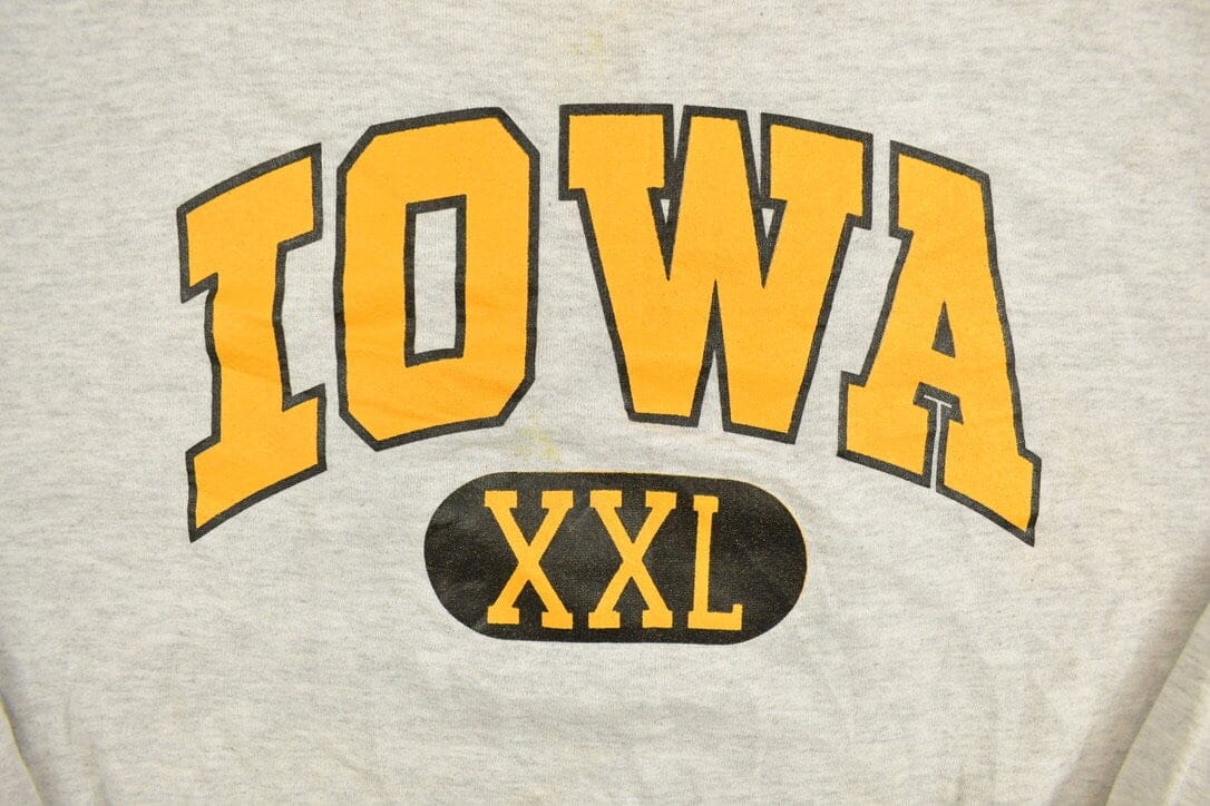Vintage 1990s Iowa State University Collegiate Crewneck / NCAA Sweatshirt / Sportswear / Americana / Russell Athletic / Athlesiure from propervintagecanada