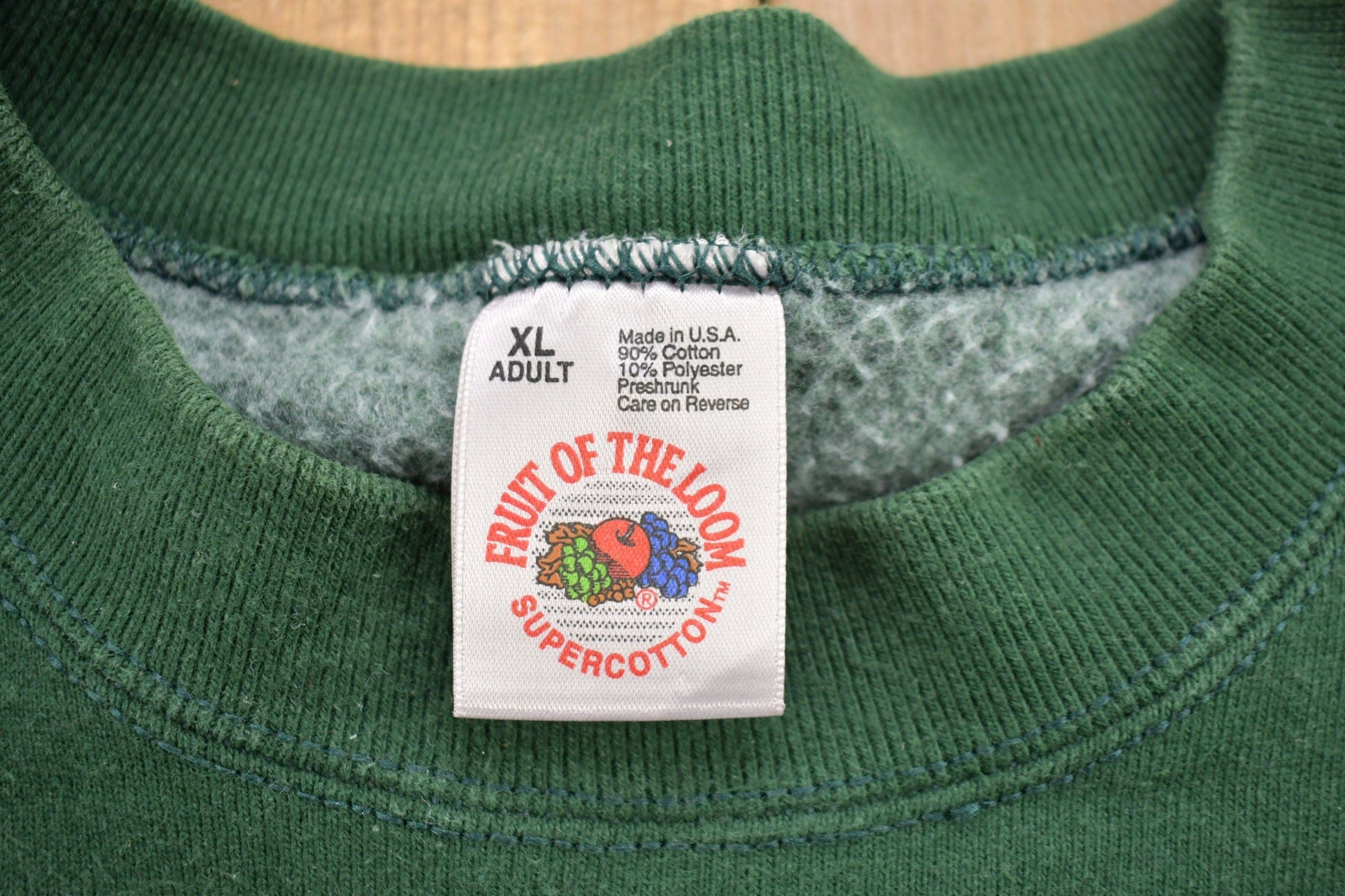 Vintage 1990s Ireland Celtic Cross Crewneck Sweatshirt Men's XL from propervintagecanada