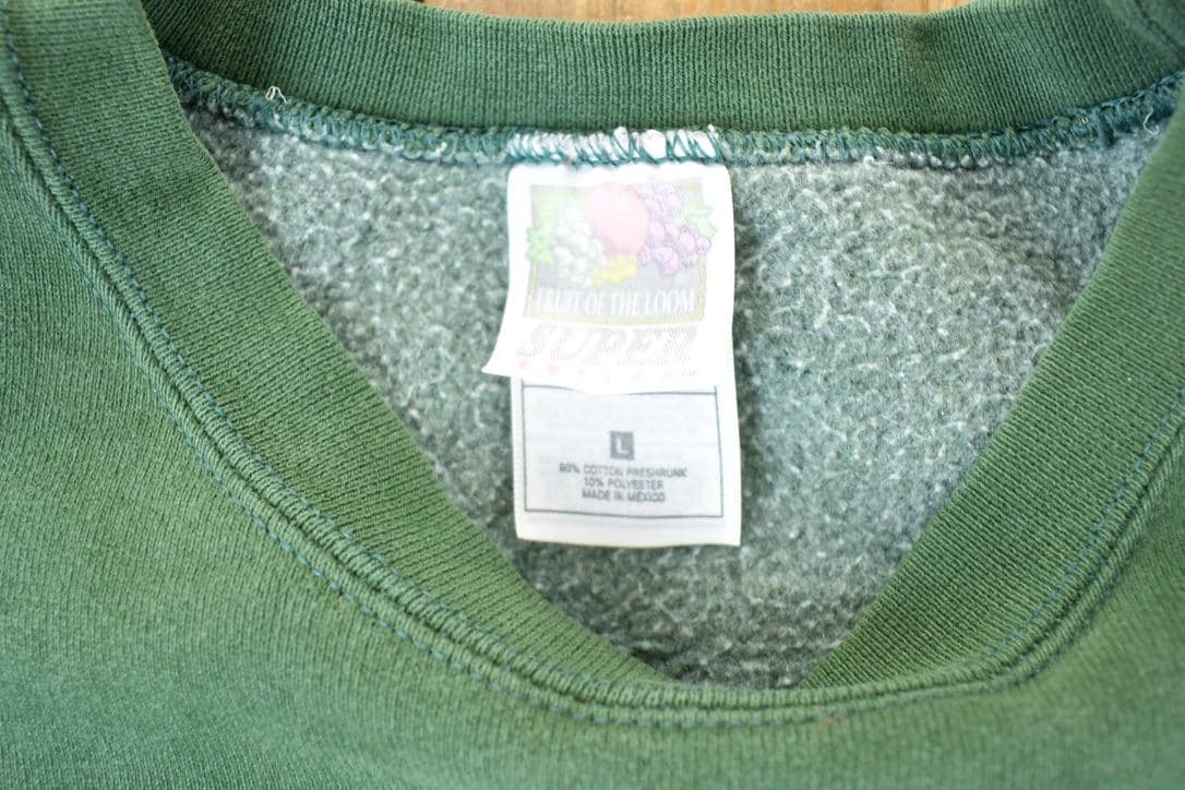 Vintage 1990s Ireland Embroidered Souvenir Crewneck Sweatshirt Made In USA Men's Large from propervintagecanada