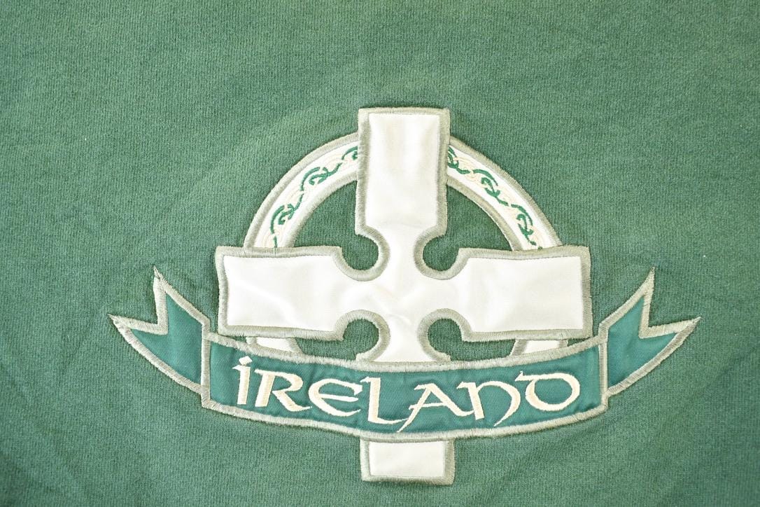 Vintage 1990s Ireland Embroidered Souvenir Crewneck Sweatshirt Made In USA Men's Large from propervintagecanada