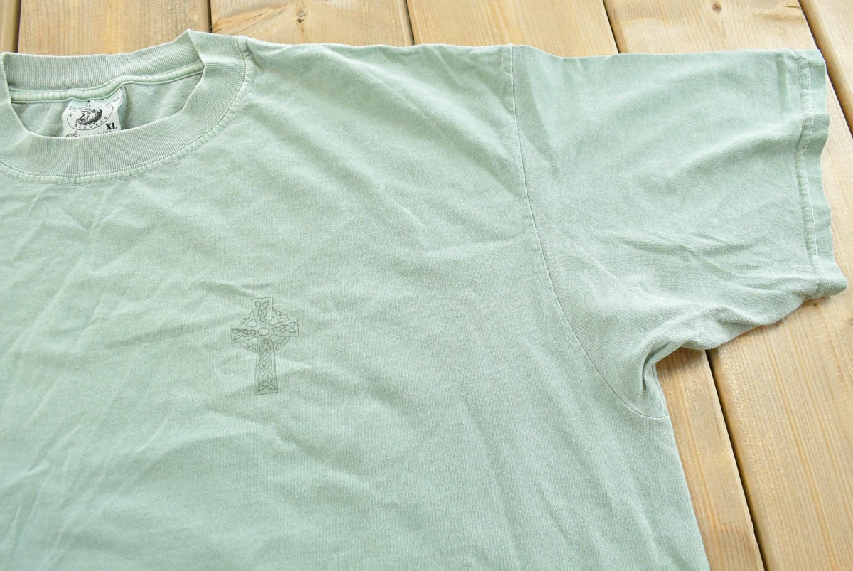 Vintage 1990s Ireland T Shirt Men's XL from propervintagecanada