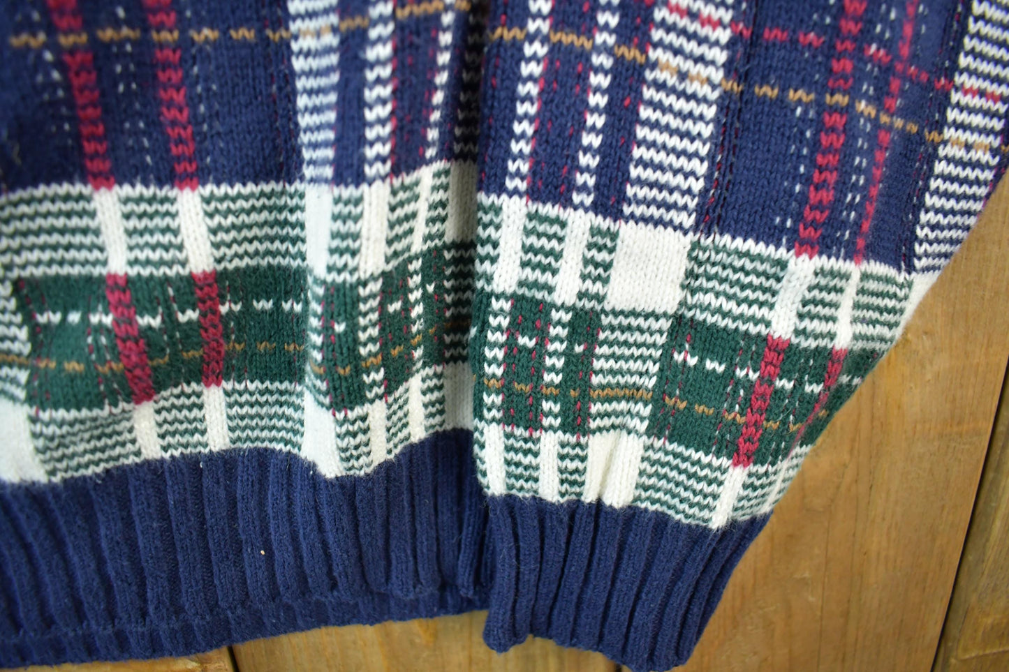 Vintage 1990s Isle of Cotton Knit Crewneck Sweater Men's Large from propervintagecanada