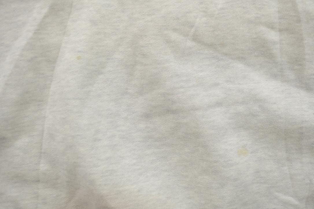 Vintage 1990s Izod Club Ivy Hills Country Club Souvenir Crewneck Sweatshirt Men's Large from propervintagecanada