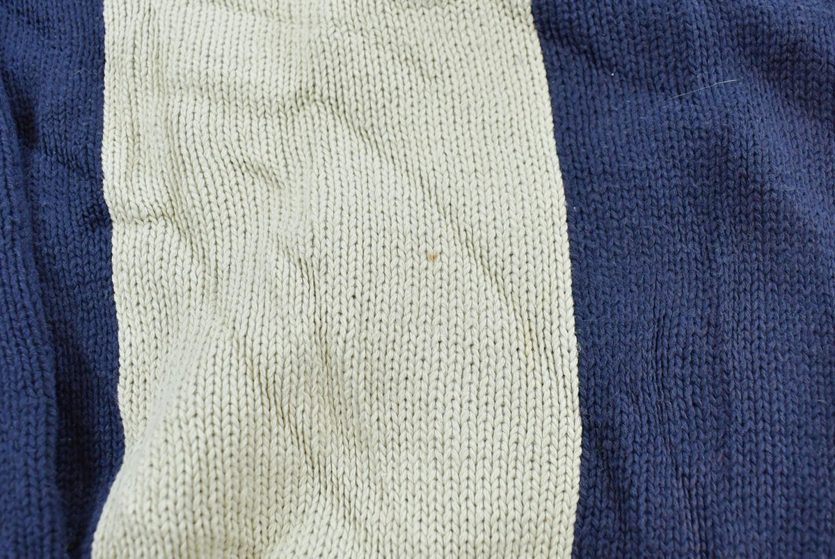 Vintage 1990s Izod Embroidered Logo Knitted Sweater Men's L from propervintagecanada