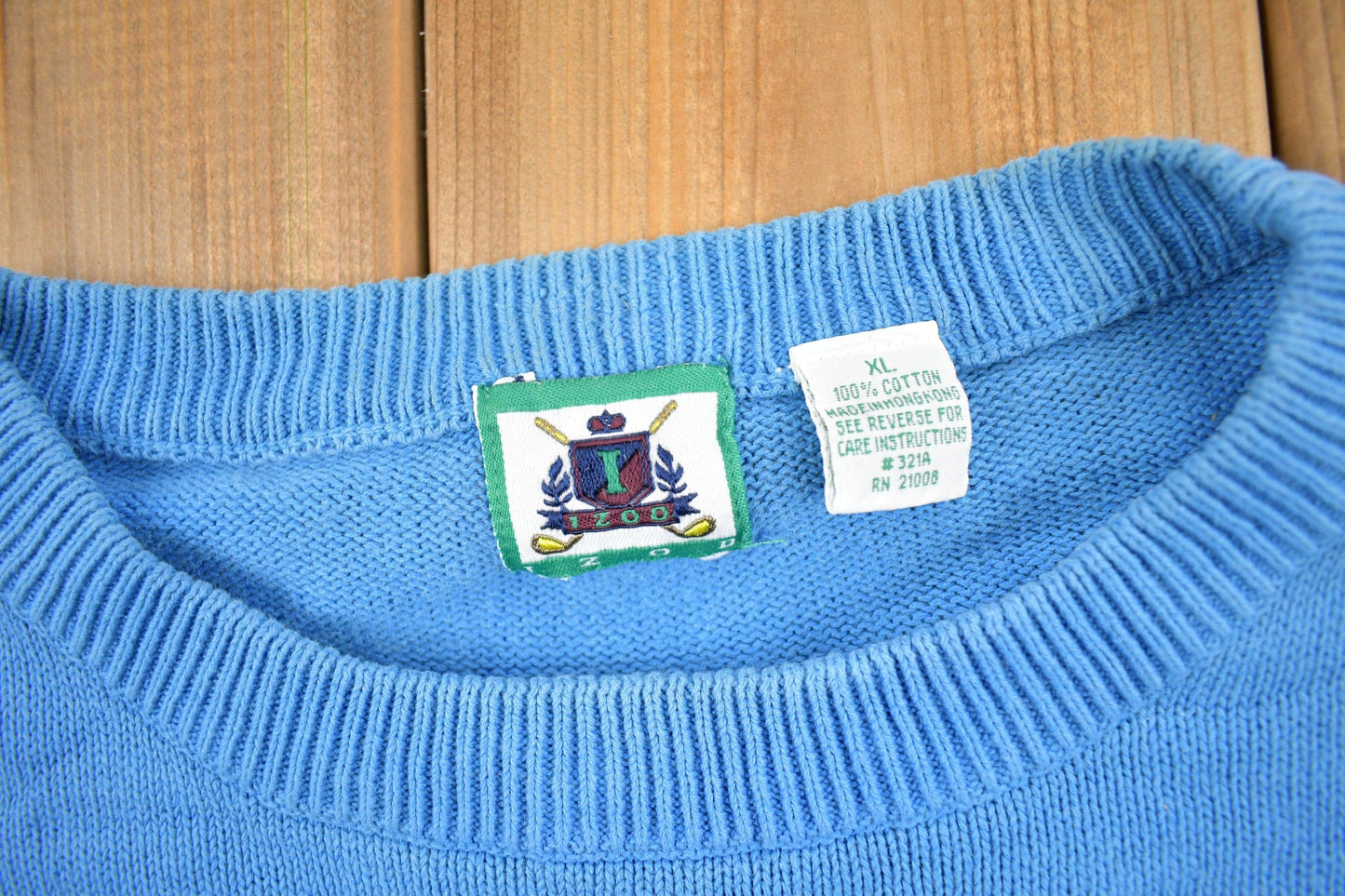 Vintage 1990s IZOD Golfing Theme Knitted Crewneck Men's XL from propervintagecanada