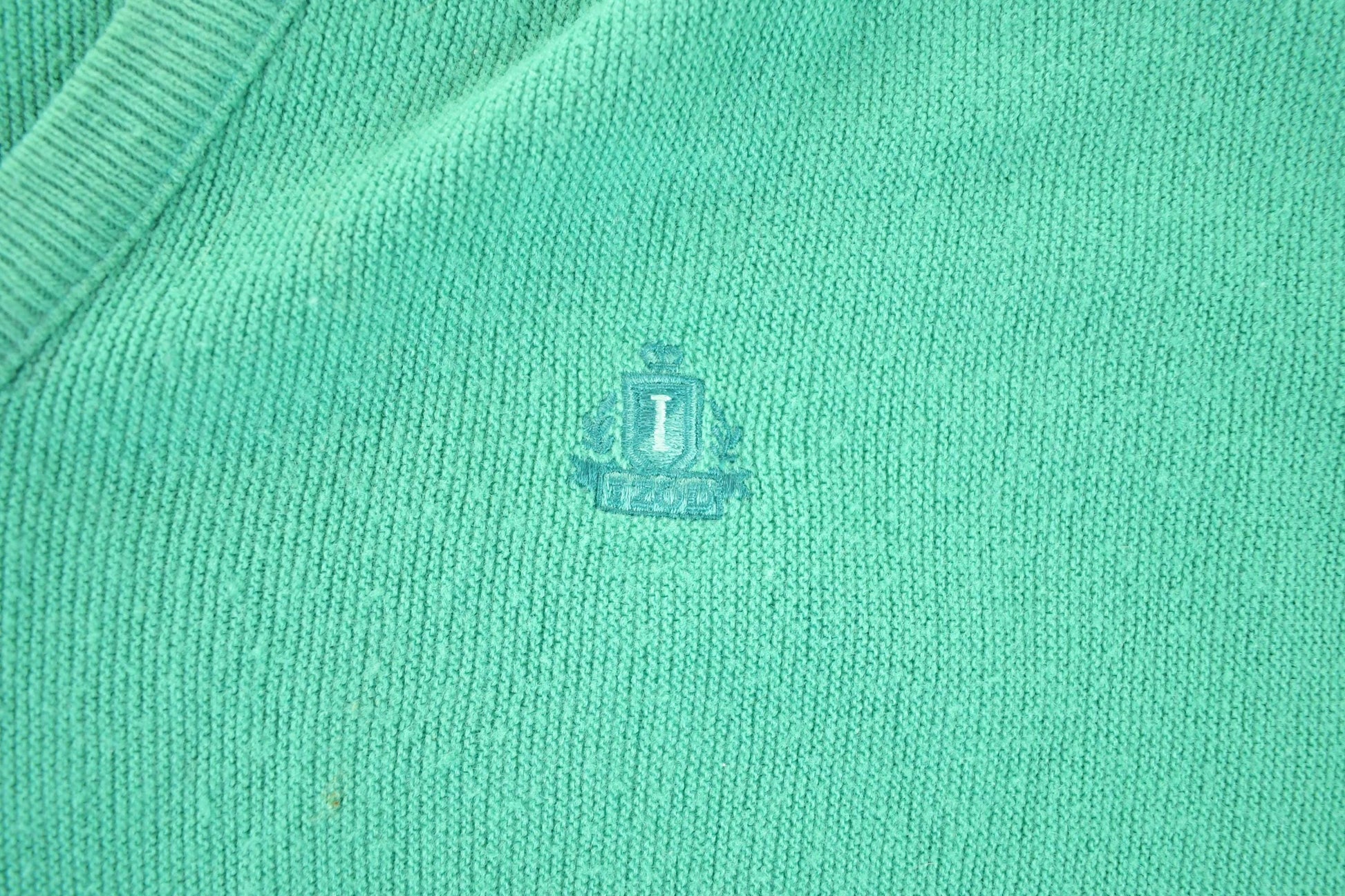 Vintage 1990s Izod Knit V Neck Sweater Men's XL from propervintagecanada