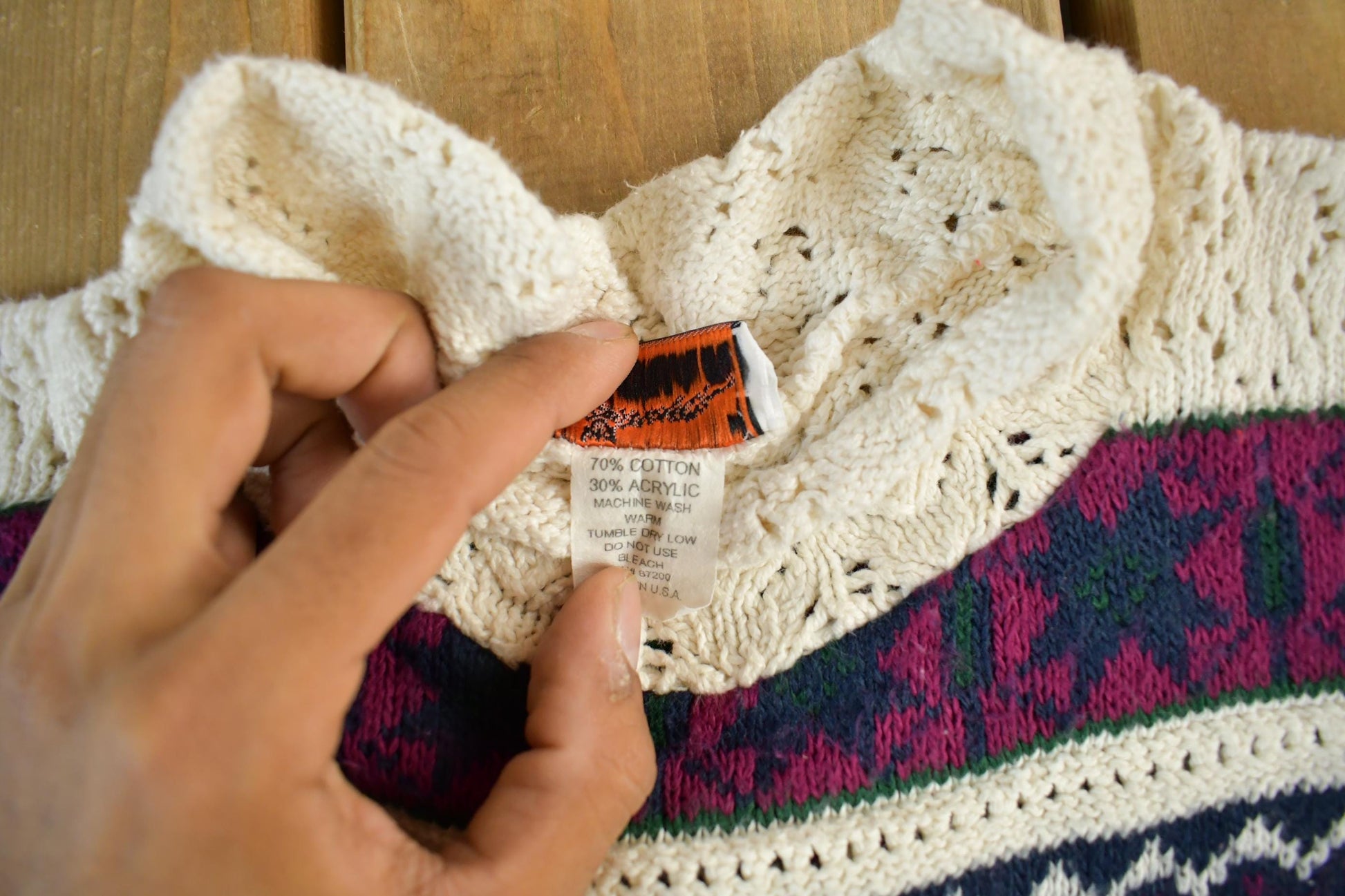 Vintage 1990s Jaguar Knit Floral Theme Crewneck Sweater Men's Large from propervintagecanada