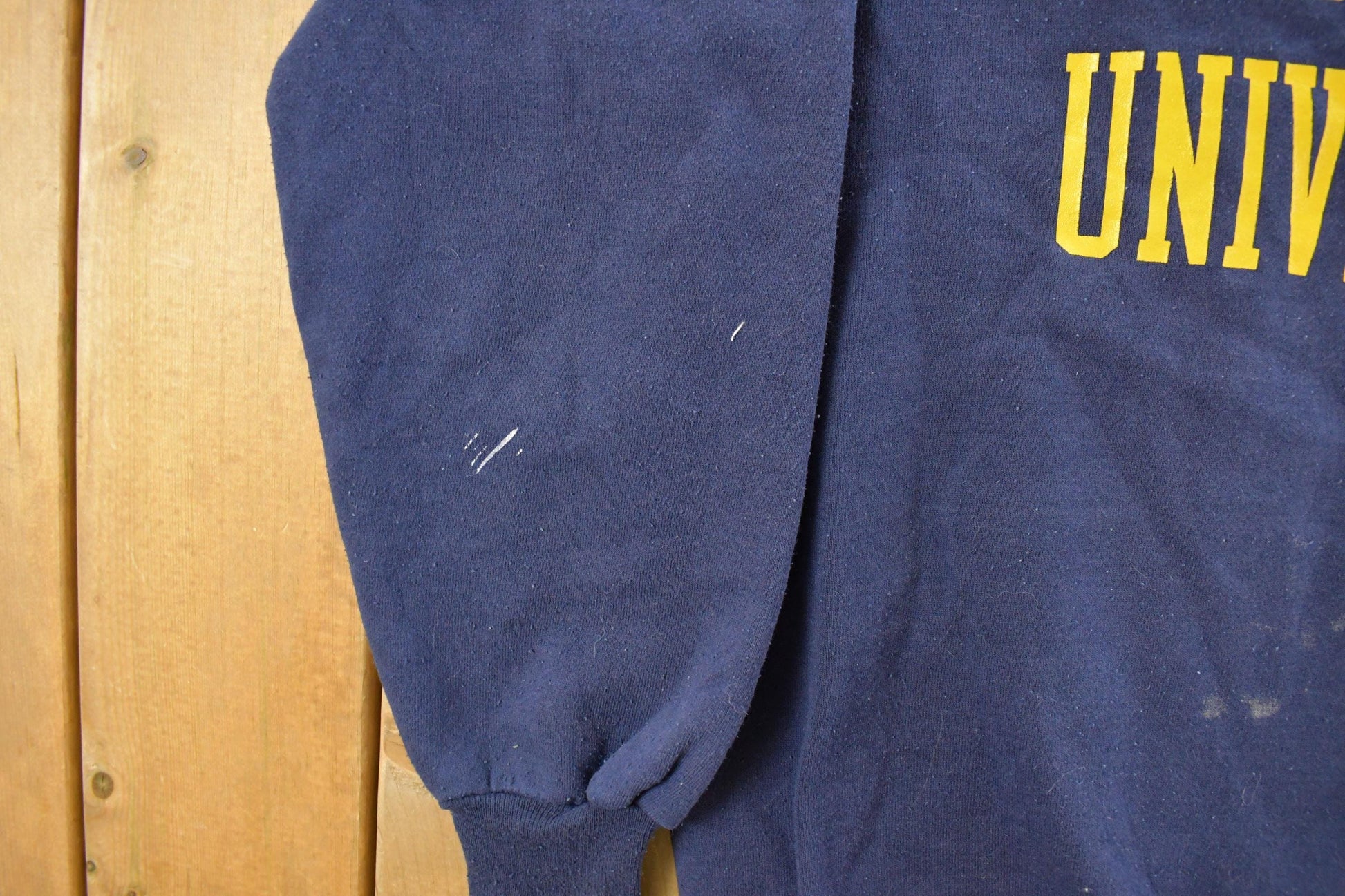 Vintage 1990s James Madison University Crewneck Sweatshirt Men's Large from propervintagecanada