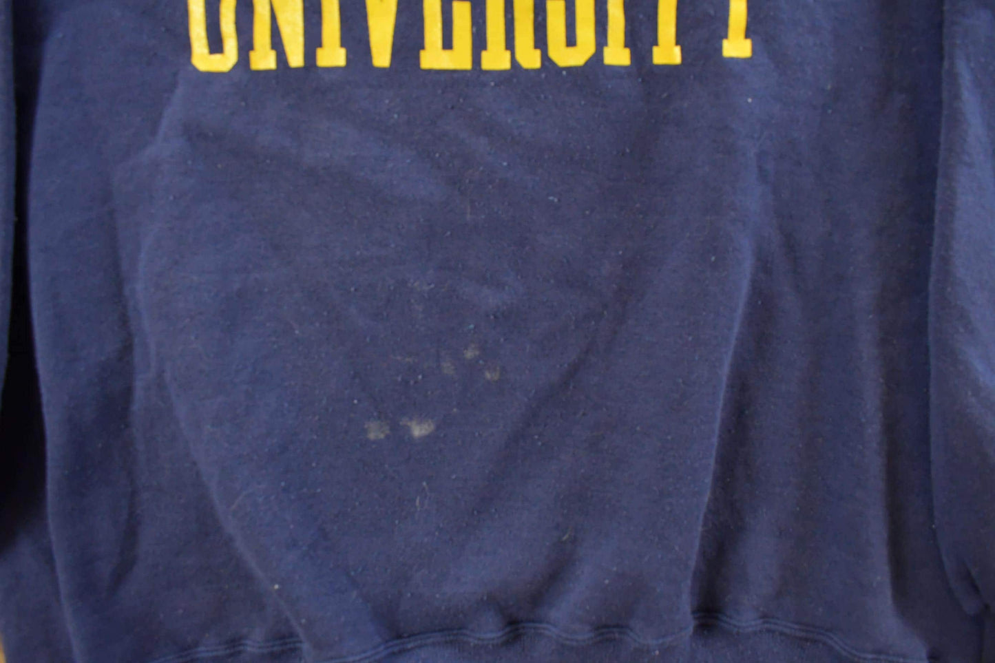 Vintage 1990s James Madison University Crewneck Sweatshirt Men's Large from propervintagecanada