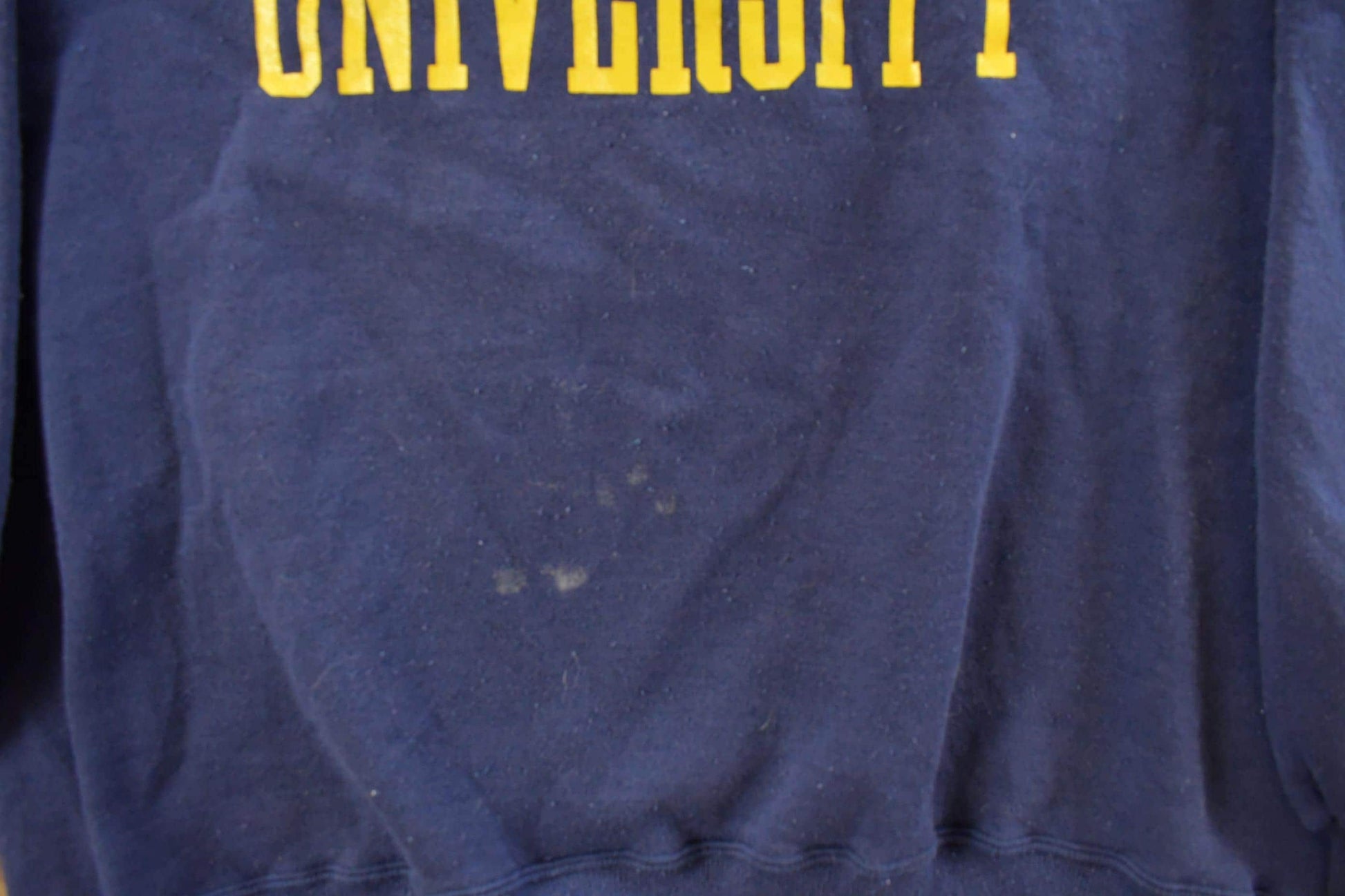Vintage 1990s James Madison University Crewneck Sweatshirt Men's Large from propervintagecanada