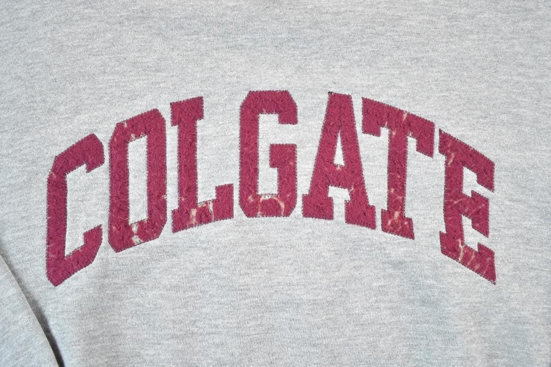 Vintage 1990s Jansport Colgate University Crewneck Mens L from propervintagecanada