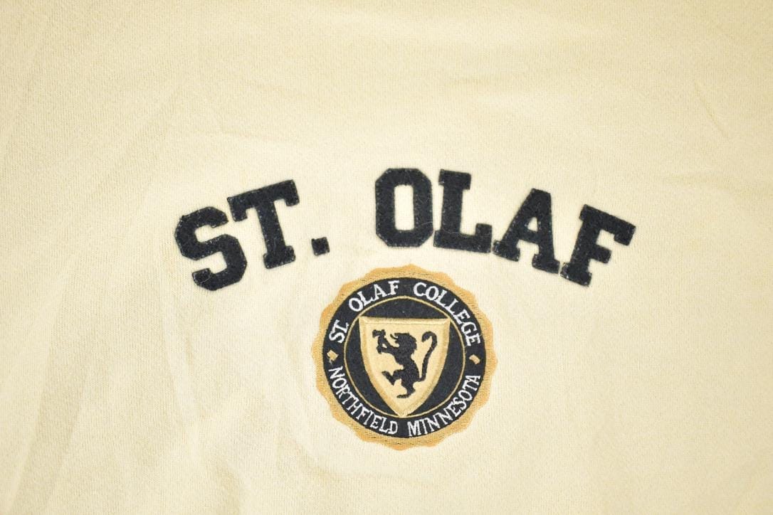 Vintage 1990s Jansport St Olaf Crewneck Sweatshirt Men's L from propervintagecanada