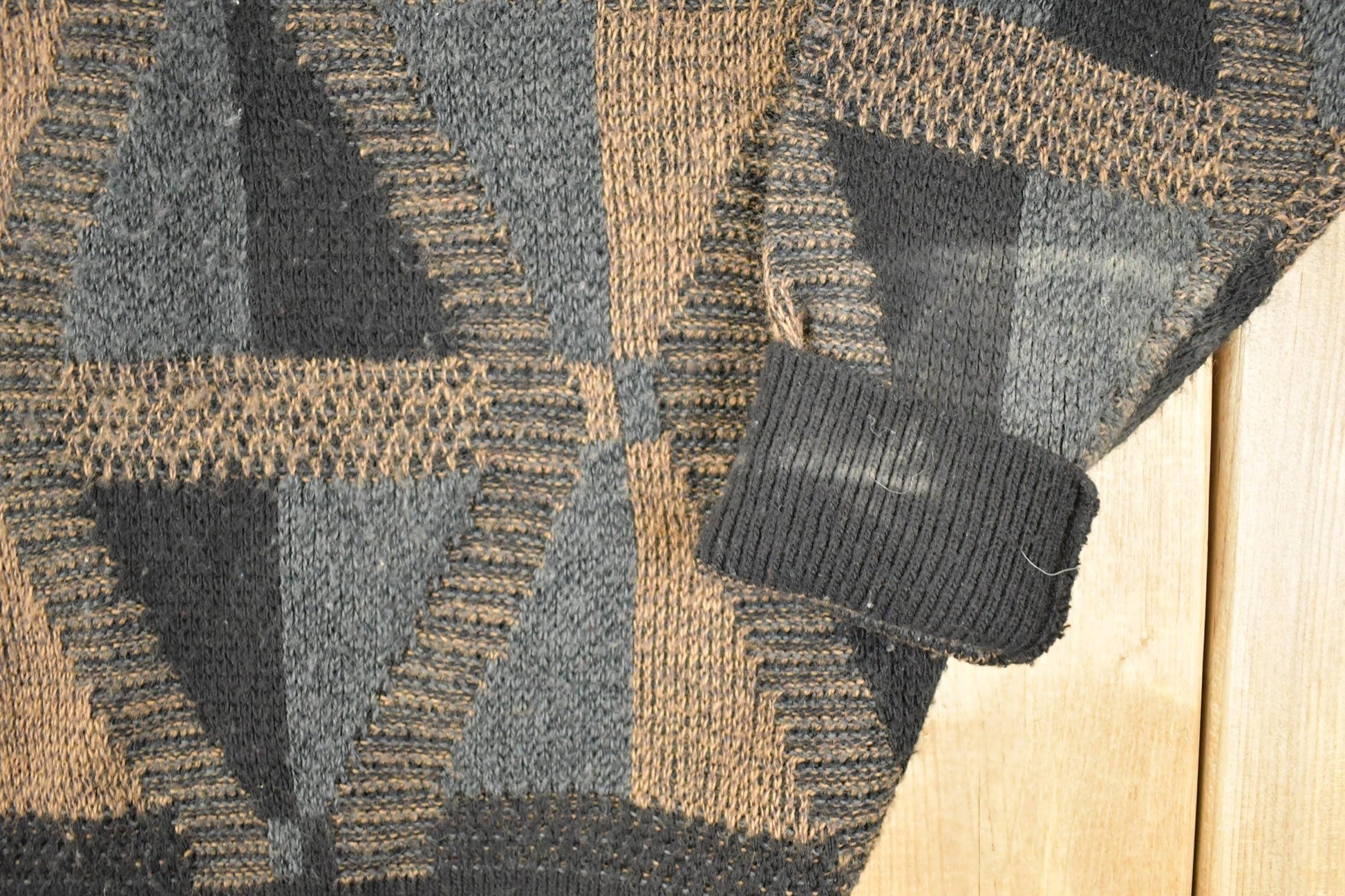 Vintage 1990s Jantzen Abstract Knit Crewneck Sweater Mens L from propervintagecanada