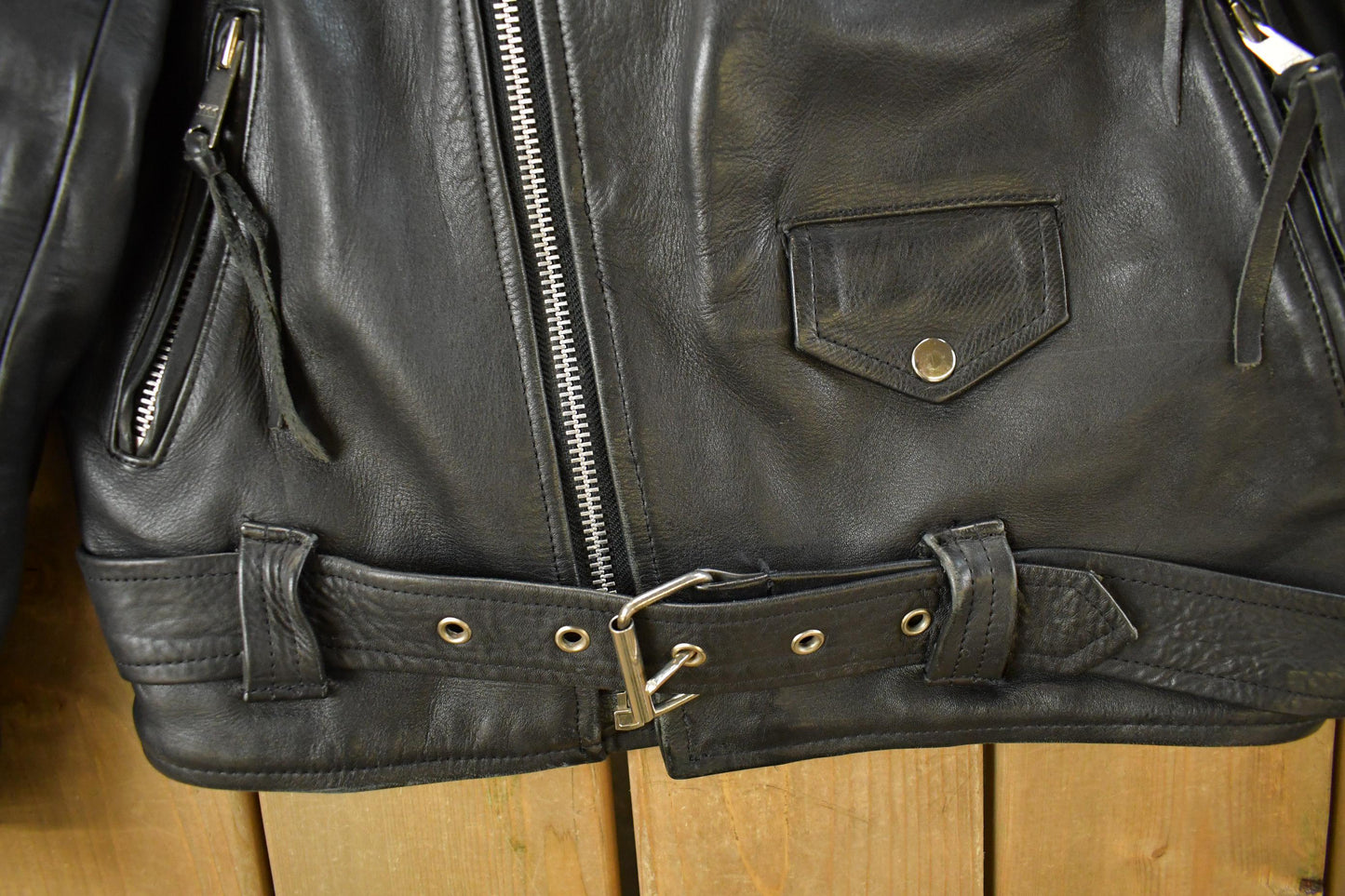 Vintage 1990s Jarvis Bond Leather Biker Jacket Men's Large from propervintagecanada