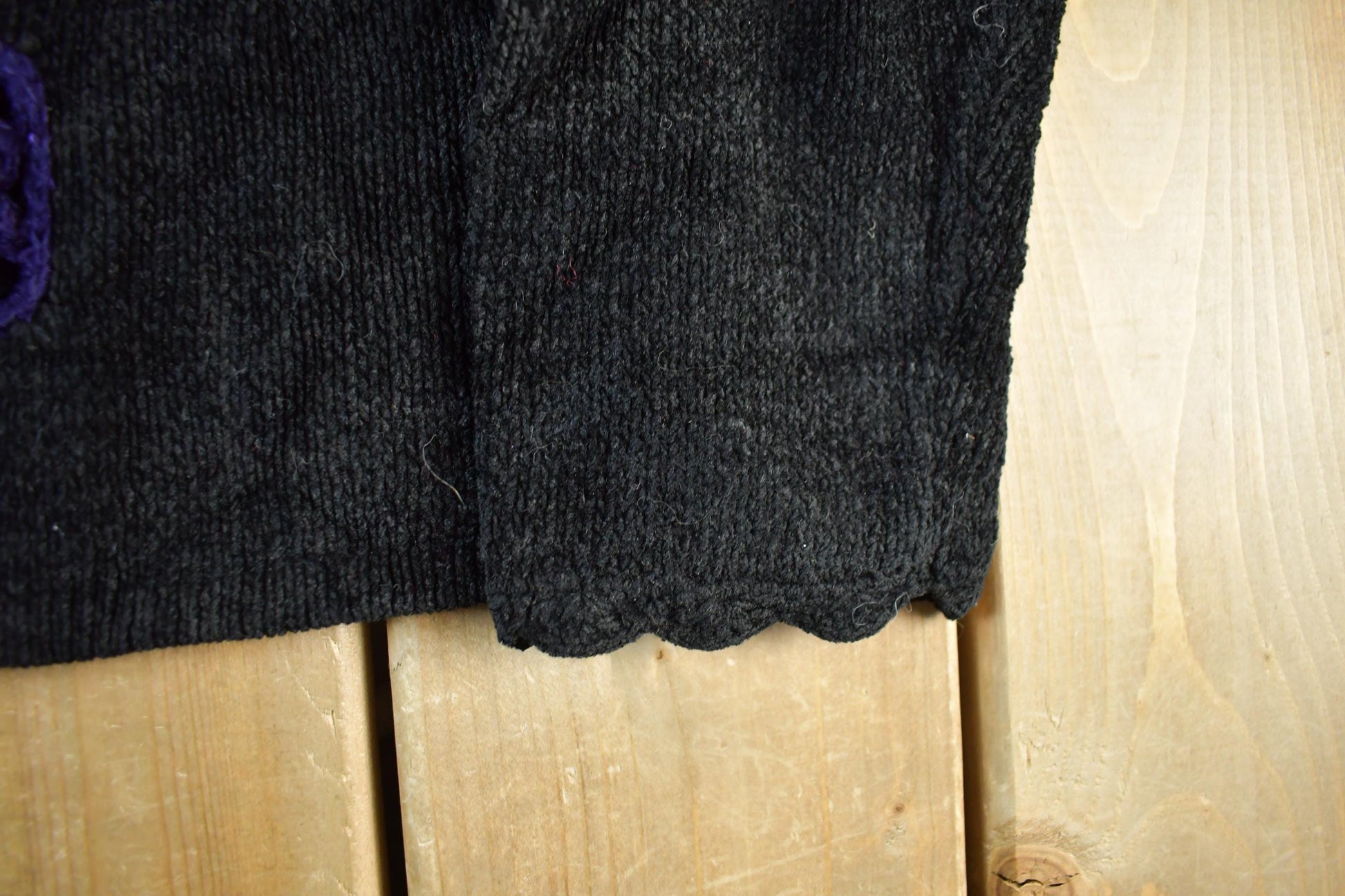 Vintage 1990s Jeffrey Todd Knit Floral Cardigan Sweater Women's Medium from propervintagecanada