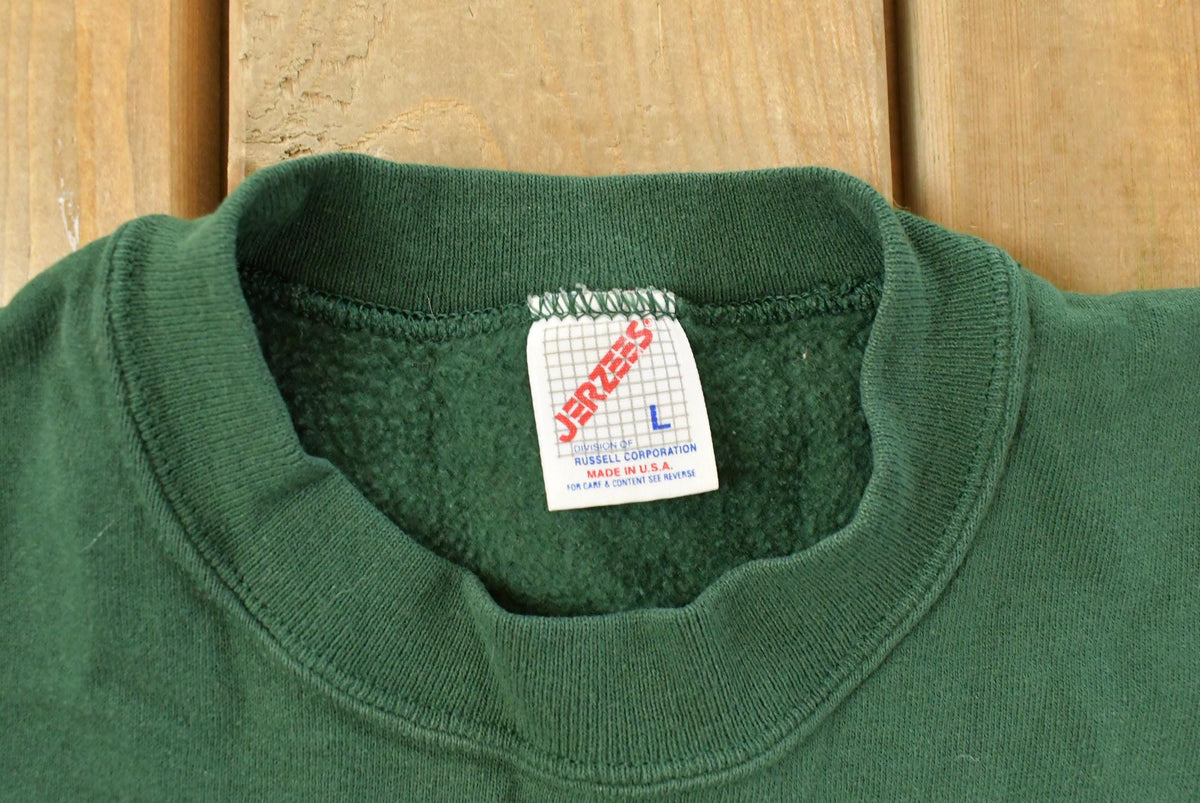 Vintage 1990s JERZEES Bird Embroidered Souvenir Crewneck Sweatshirt Men's L from propervintagecanada