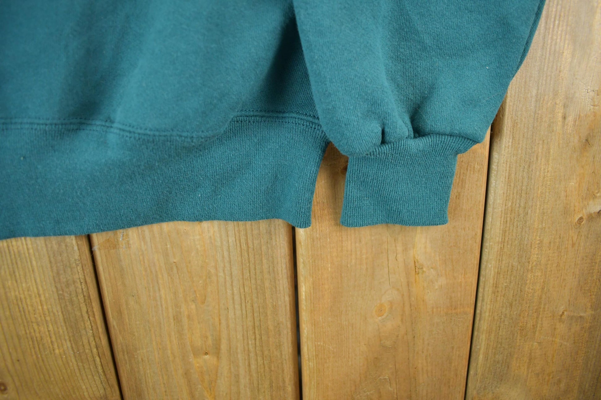 Vintage 1990s Jerzees Blank Crewneck Sweatshirt Men's Large from propervintagecanada