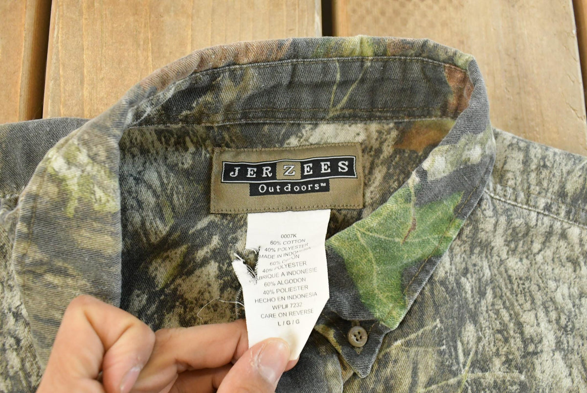 Vintage 1990s Jerzees Tree Camo Button Up Shirt Men's L from propervintagecanada