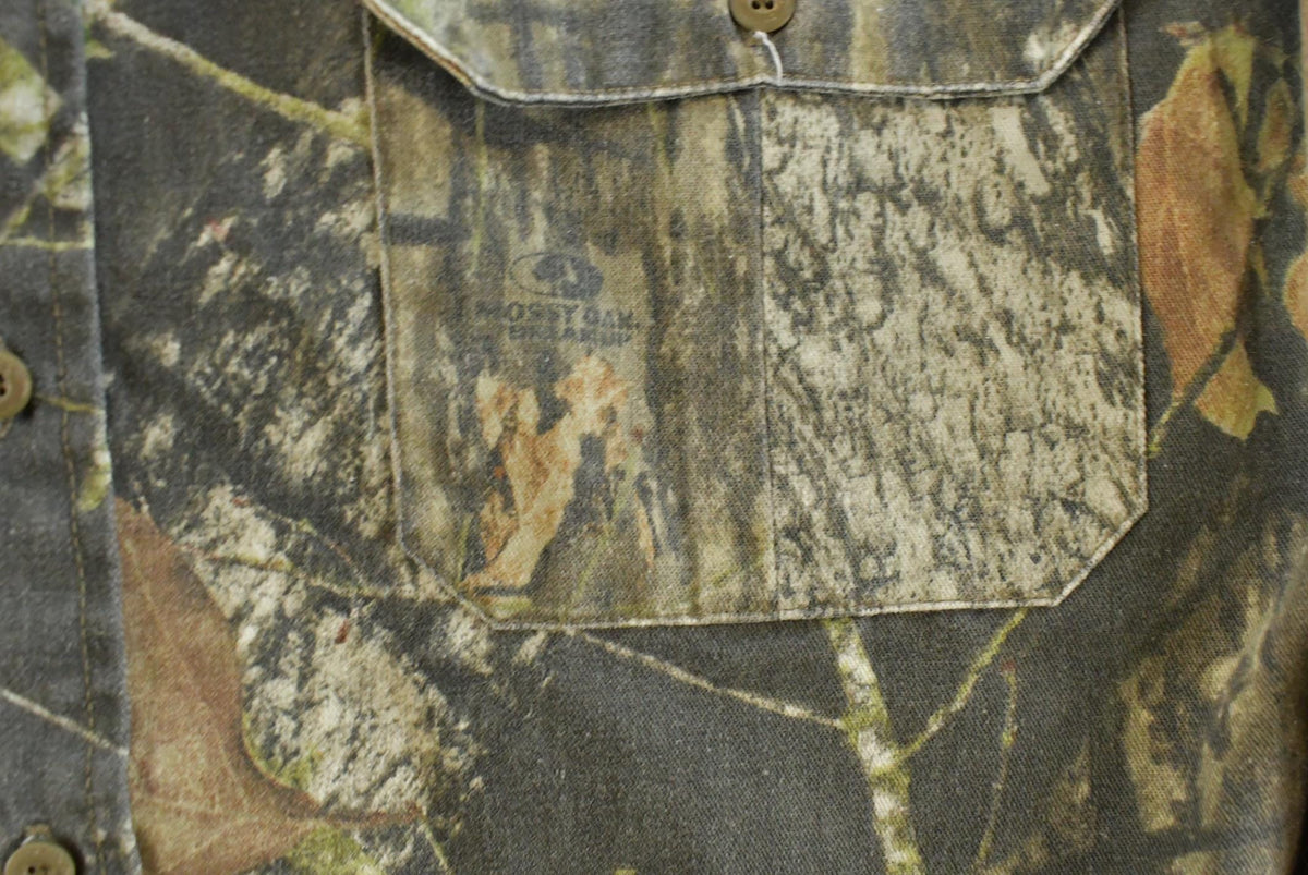 Vintage 1990s Jerzees Tree Camo Button Up Shirt Men's L from propervintagecanada