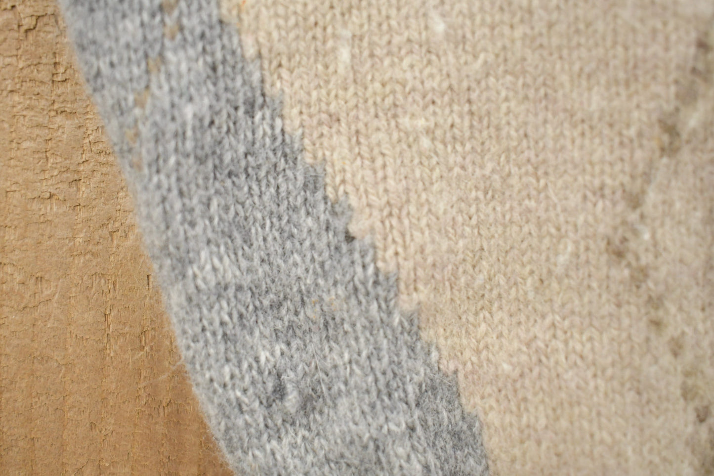 Vintage 1990s JH Collectibles 70% Lambswool Knit Argyle Sweater Men's Small from propervintagecanada