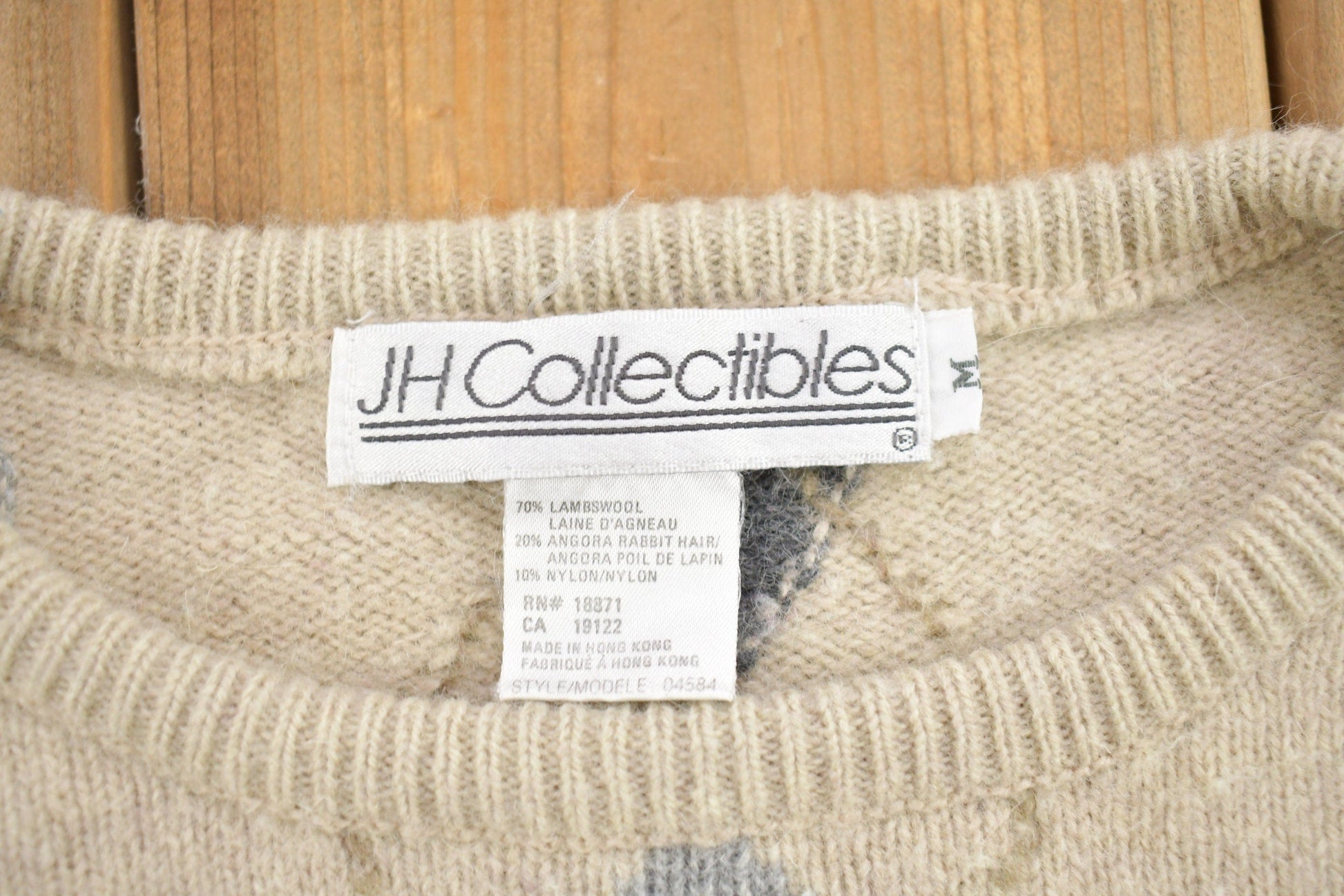 Vintage 1990s JH Collectibles 70% Lambswool Knit Argyle Sweater Men's Small from propervintagecanada