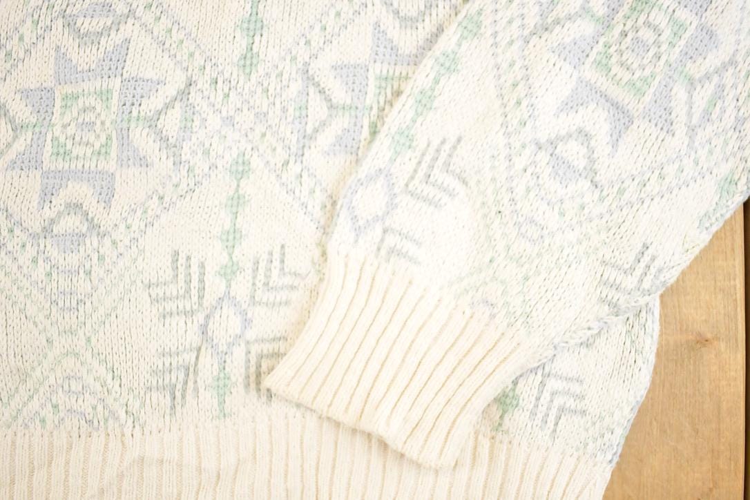Vintage 1990s John Weitz Knit Crewneck Sweater Women's L Cropped from propervintagecanada