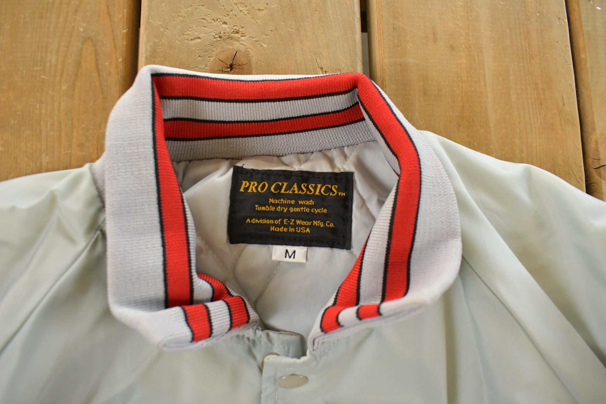 Vintage 1990s Johnson Disposal Snap On Bomber Jacket Men's Medium from propervintagecanada