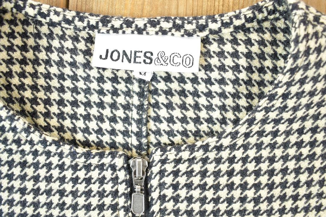 Vintage 1990s Jones And Co Knit Abstract Pattern Cardigan Sweater Mens L from propervintagecanada
