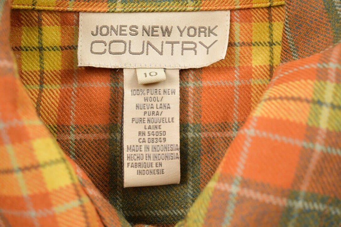 Vintage 1990s Jones New York Plaid Country Flannel Button Up Shirt Men's XS from propervintagecanada