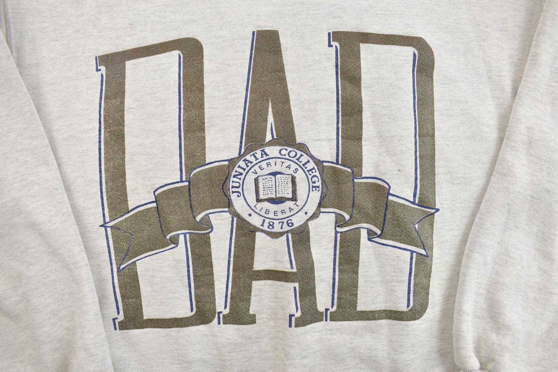 Vintage 1990s Juniata College Dad Crewneck Sweatshirt Men's Medium from propervintagecanada