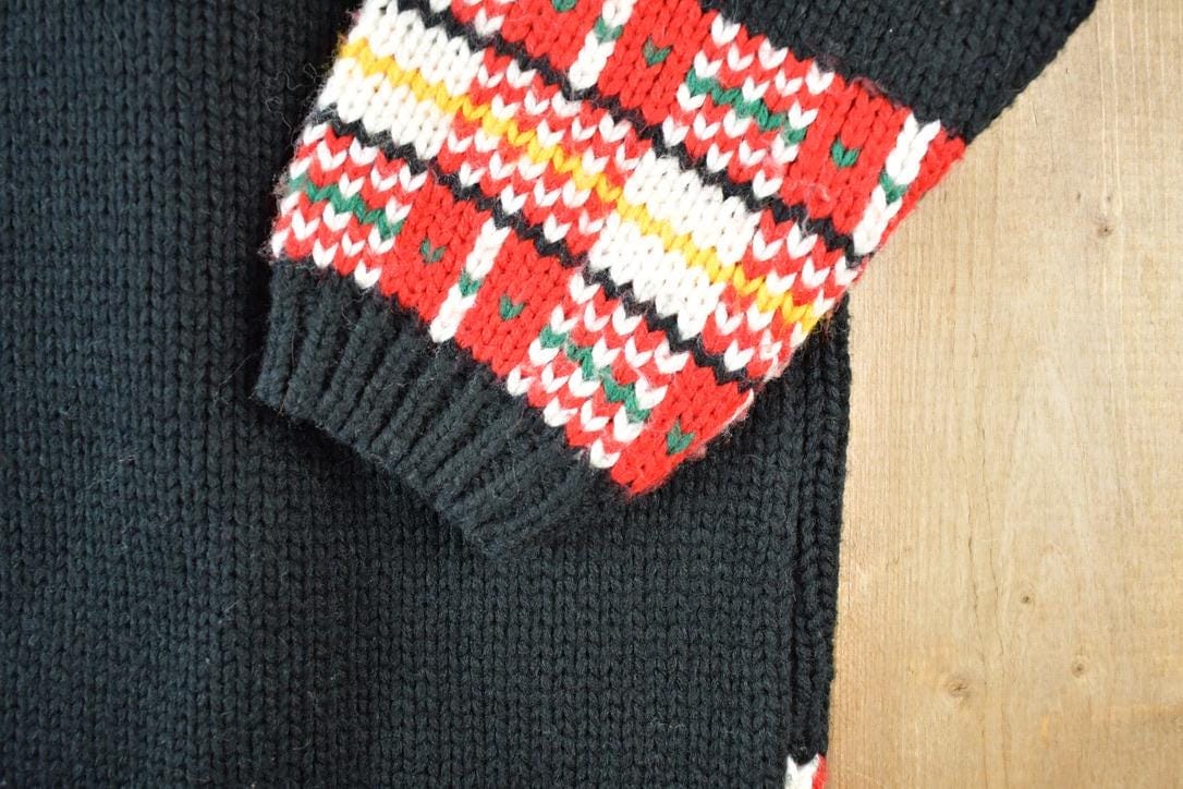 Vintage 1990s Karen Scott Love Ducks Country Style Knit Abstract Pattern Crewneck Sweater Men's Small from propervintagecanada